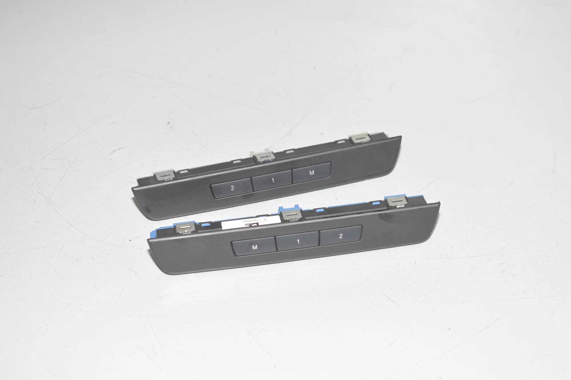 Right Seat Control Buttons – OEM 9215748 · BMW 5 Touring (F11) M 550 d xDrive 2012 – 2
