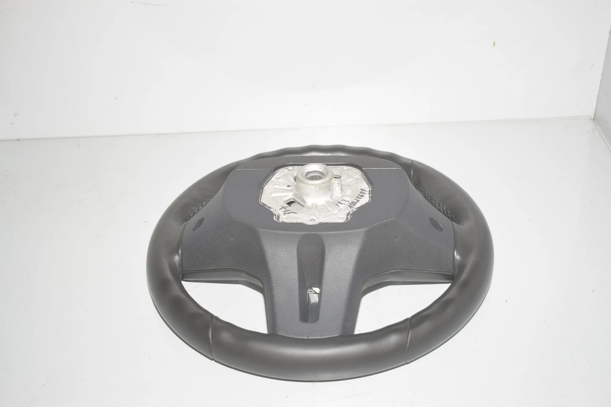 Steering Wheel – OEM 8043601 · BMW 1 (F40) (2019 - -) (F40)118i 2020 – 8