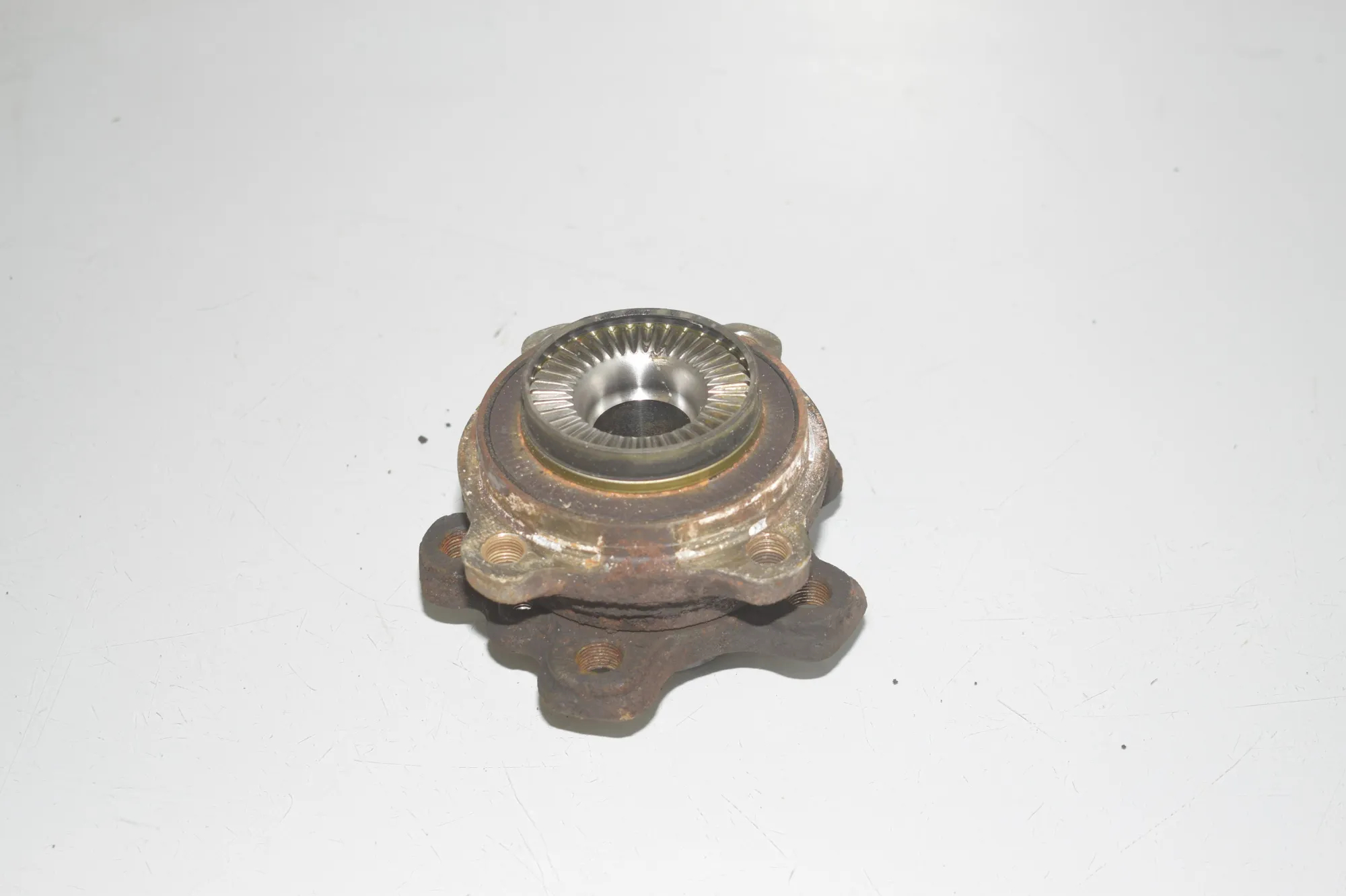 Front Right Wheel Bearing – OEM 6899176 · BMW 2 Active Tourer (U06) (2021 - -) 218d 2022 – 2