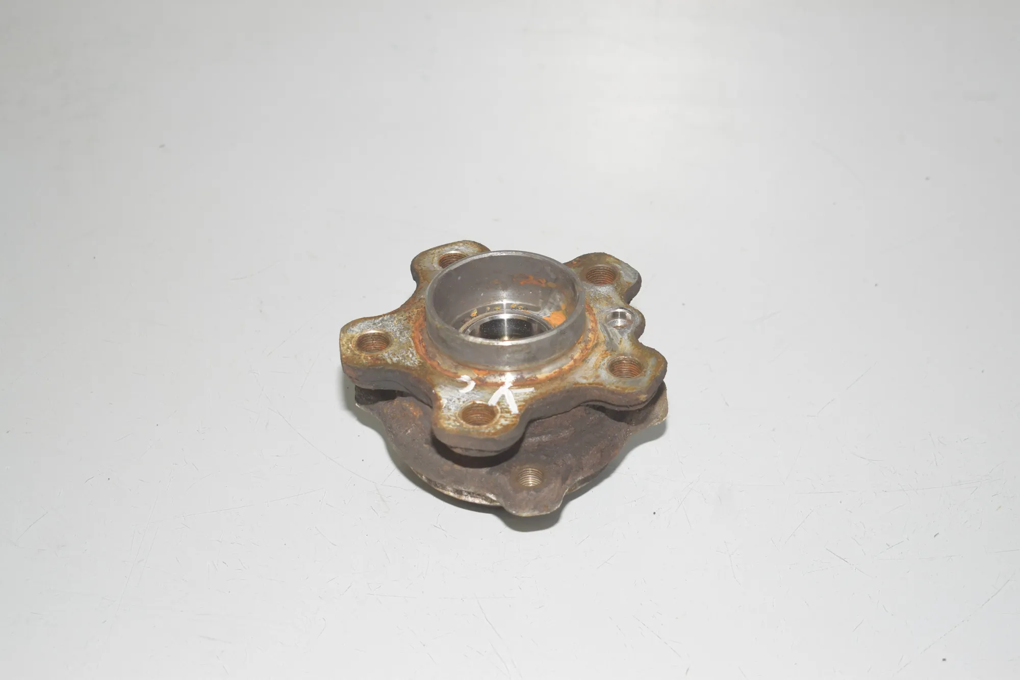 Front Right Wheel Bearing – OEM 6899176 · BMW 2 Active Tourer (U06) (2021 - -) 218d 2022