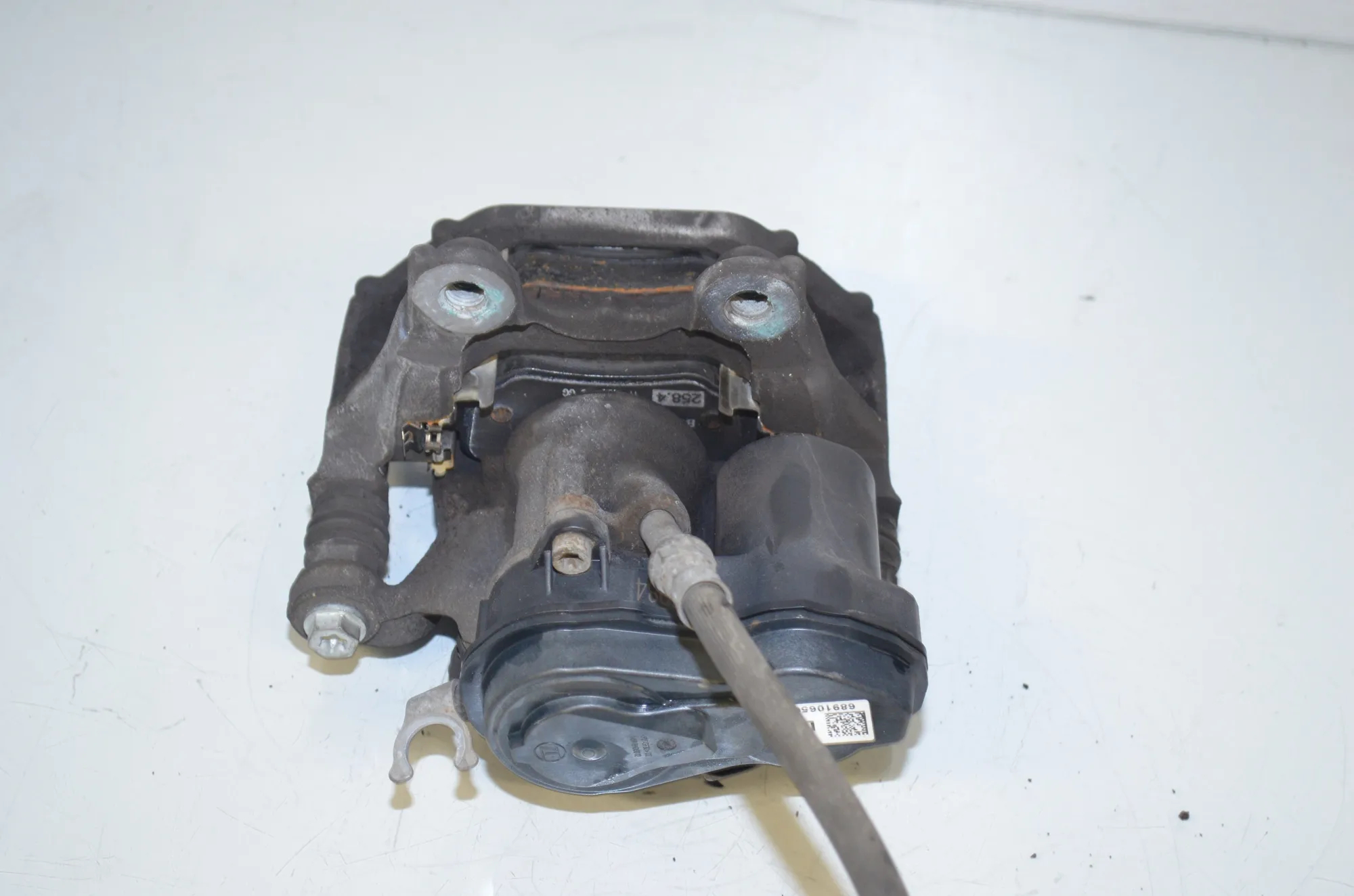 Rear Left Brake Caliper – OEM 8837109 · BMW 2 Active Tourer (U06) (2021 - -) 218d 2022 – 4