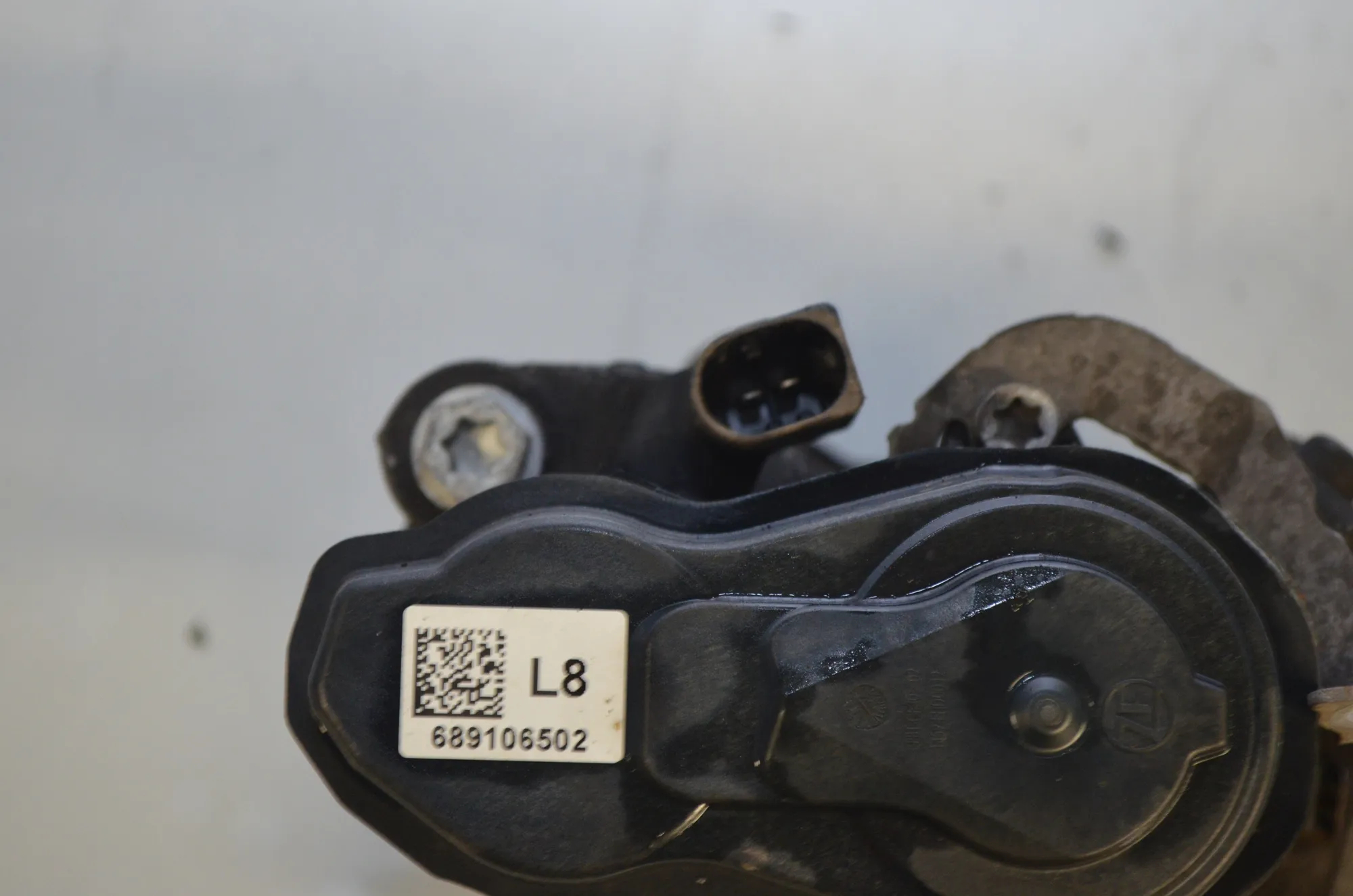 Rear Left Brake Caliper – OEM 8837109 · BMW 2 Active Tourer (U06) (2021 - -) 218d 2022 – 5