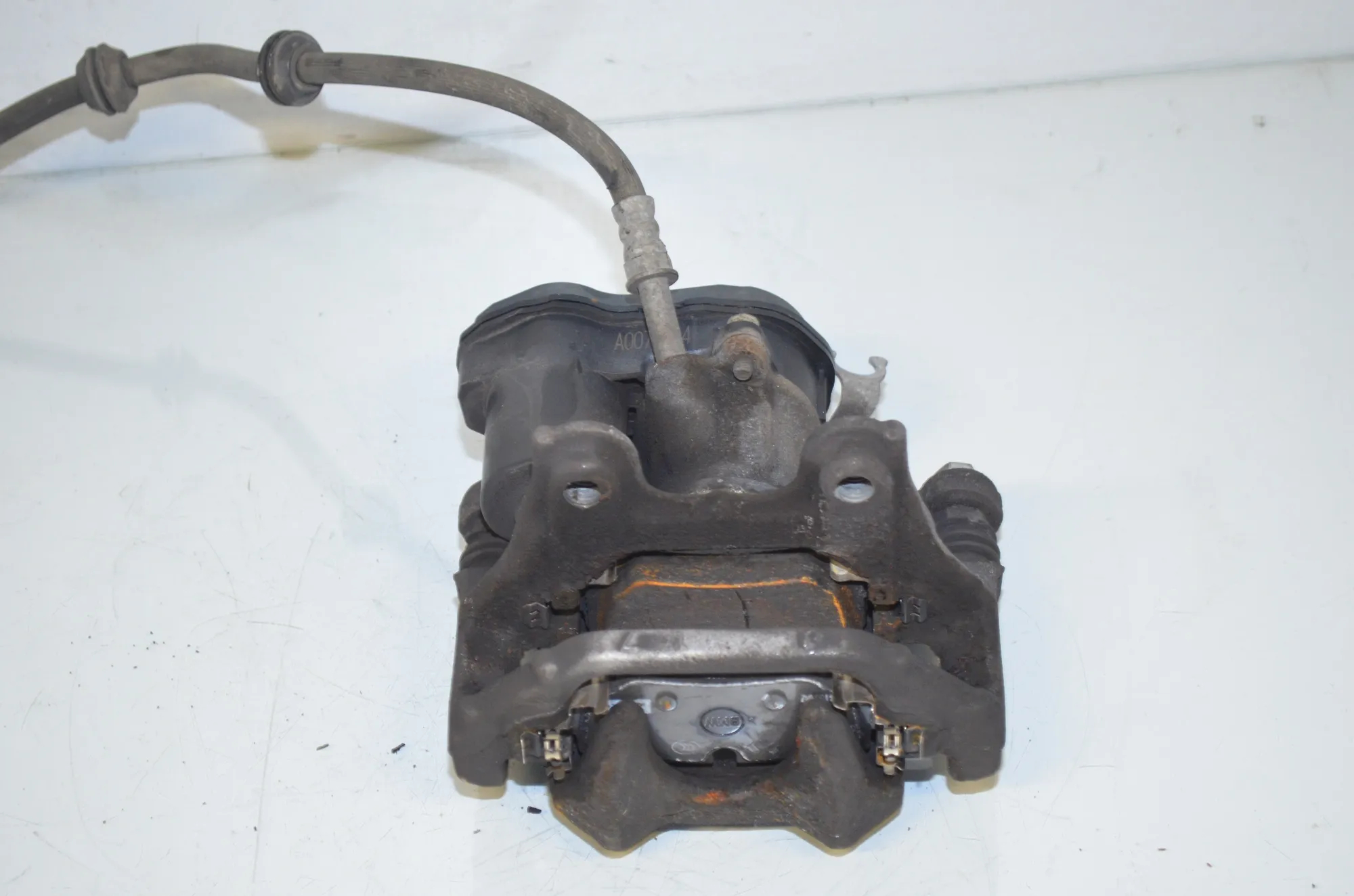 Rear Left Brake Caliper – OEM 8837109 · BMW 2 Active Tourer (U06) (2021 - -) 218d 2022 – 3