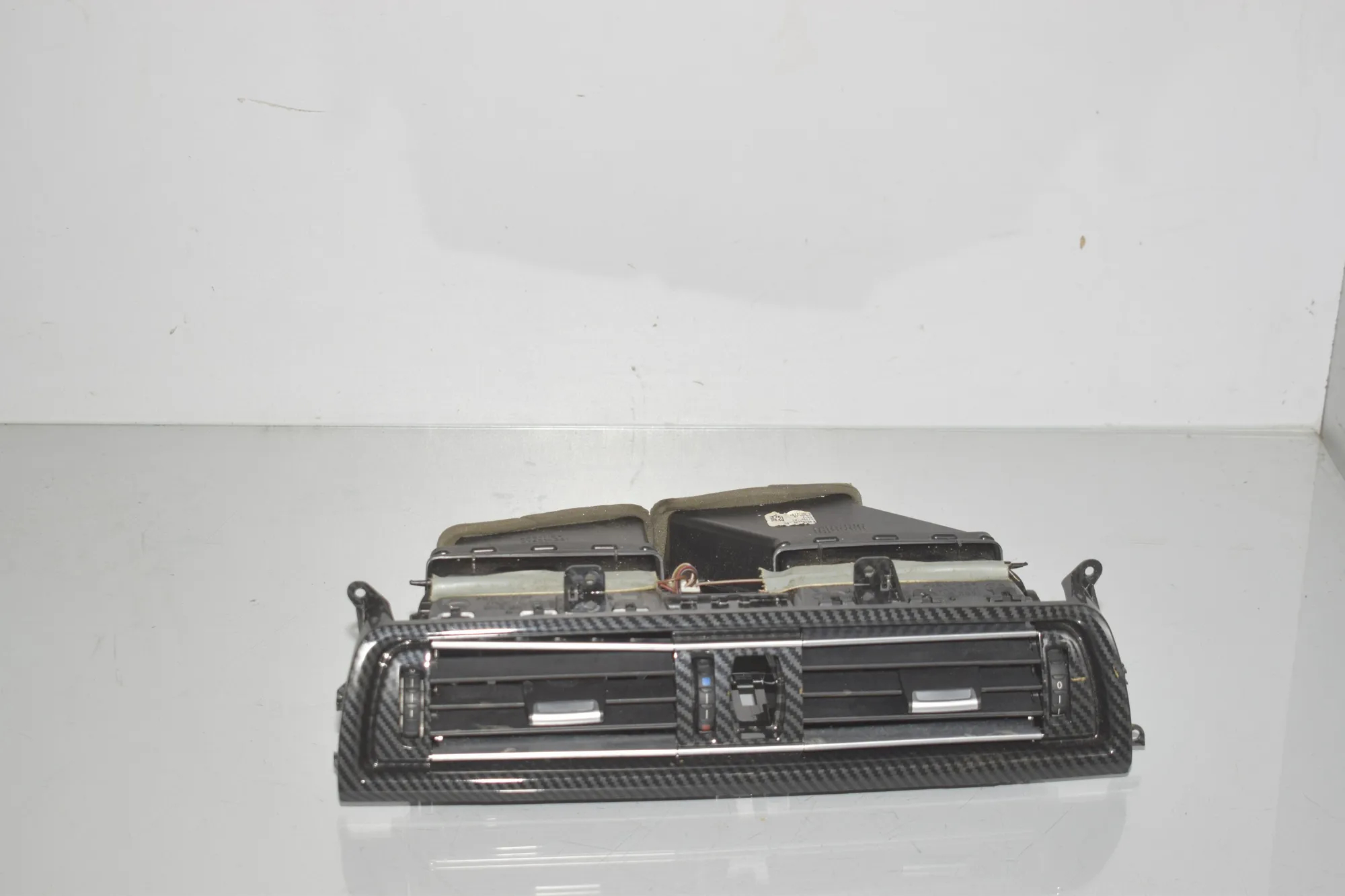 Dashboard Air Vents – OEM 9209136 · BMW 5 (F10) 530 d 2013
