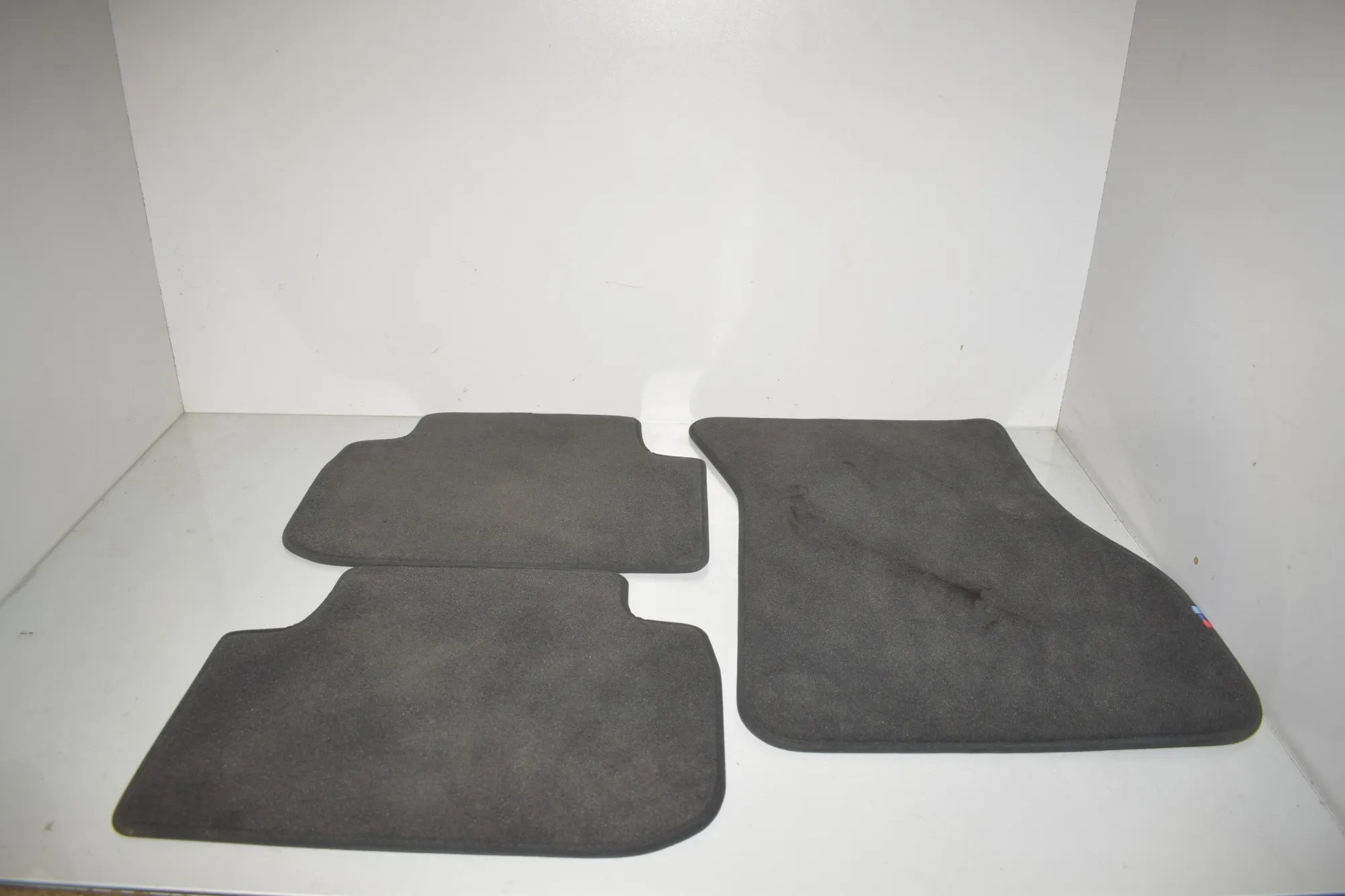 Floor Mat Set – OEM 8096806 · BMW 1 (F40) (2019 - -) (F40)118i 2020 – 2