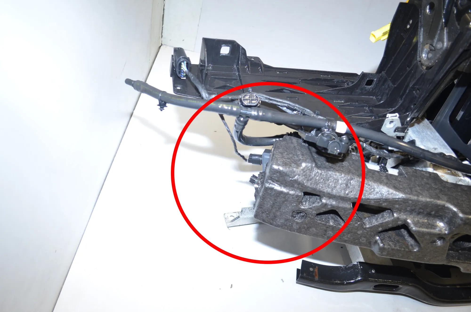 Slam Panel Frame Kit – OEM 8592166 · BMW 5 Touring (F11) M 550 d xDrive 2012 – 2