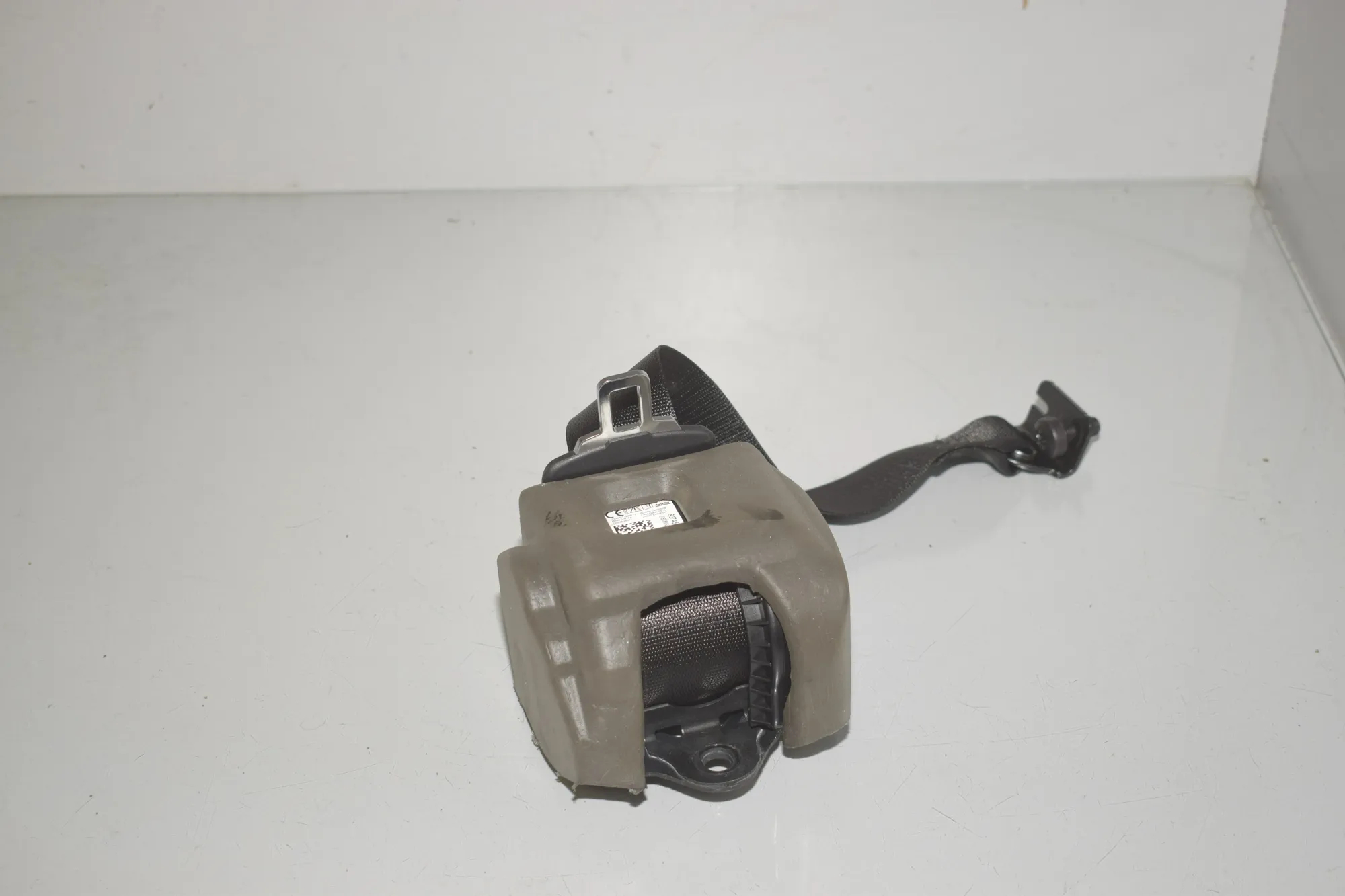 Rear Left Seatbelt – OEM 7456277 · BMW 1 (F40) (2019 - -) (F40)118i 2020 – 2