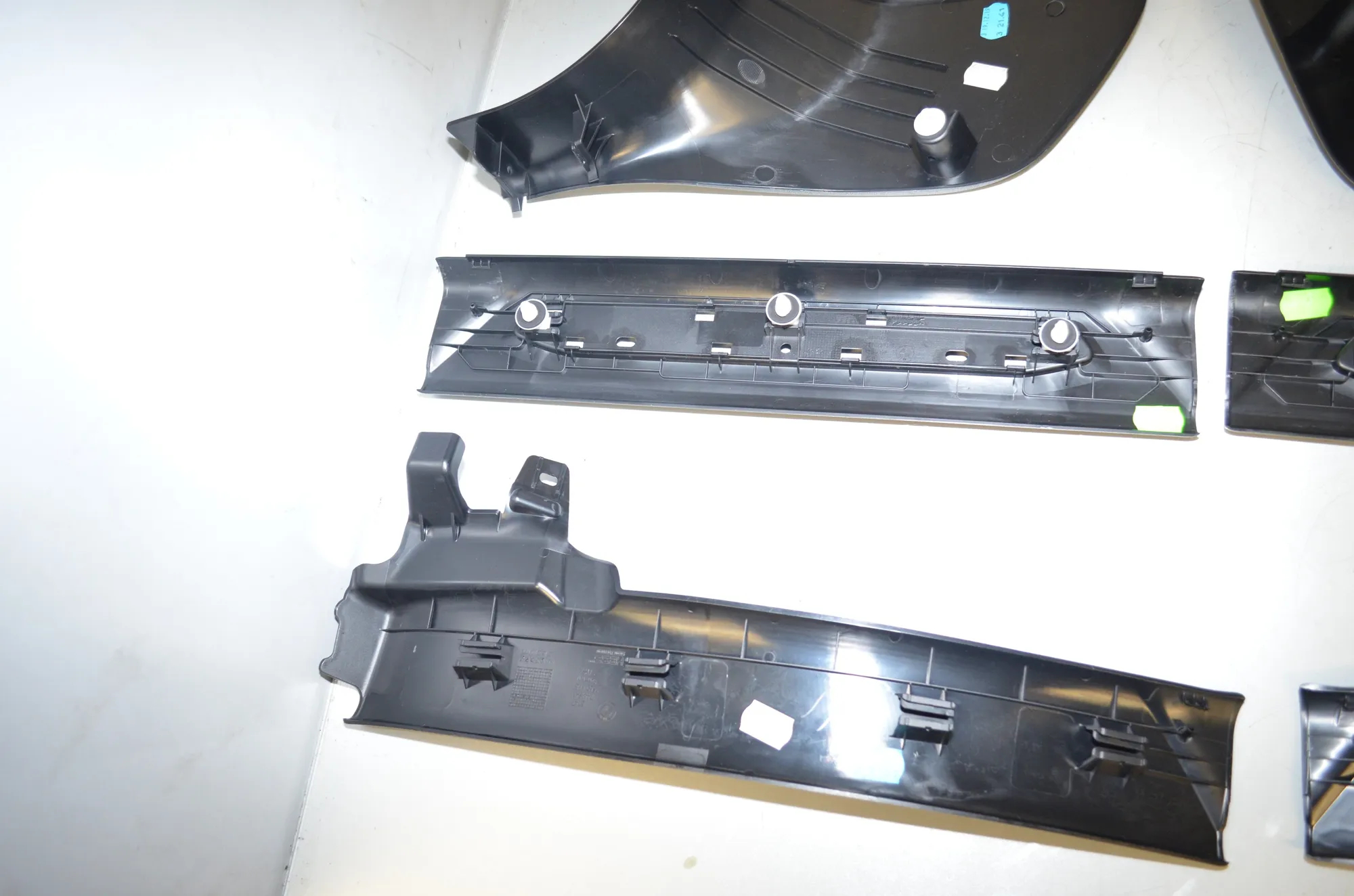 Door Sill Trim Kit – OEM 7444942 · BMW 1 (F40) (2019 - -) (F40)118i 2020 – 7