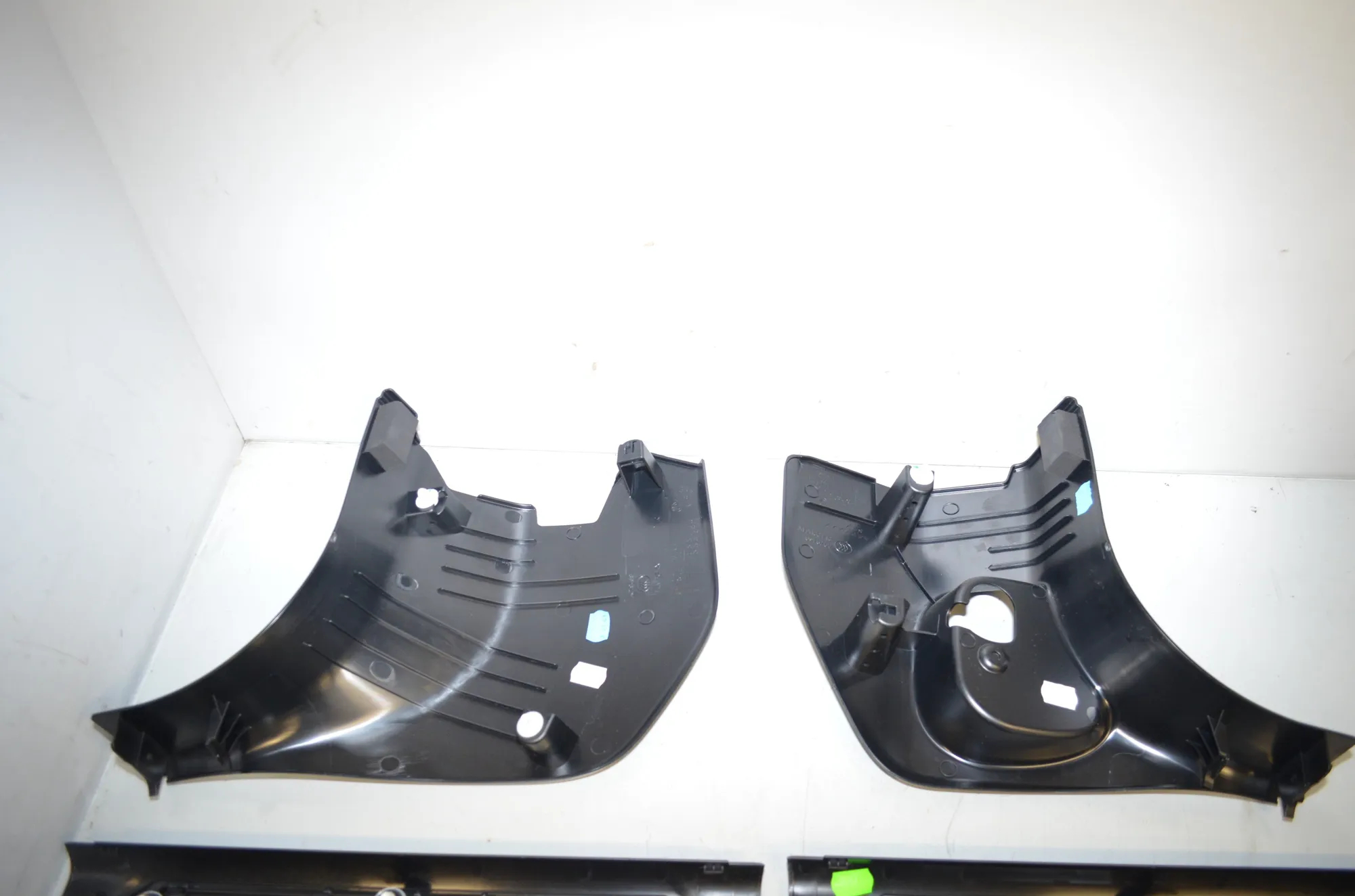Door Sill Trim Kit – OEM 7444942 · BMW 1 (F40) (2019 - -) (F40)118i 2020 – 6