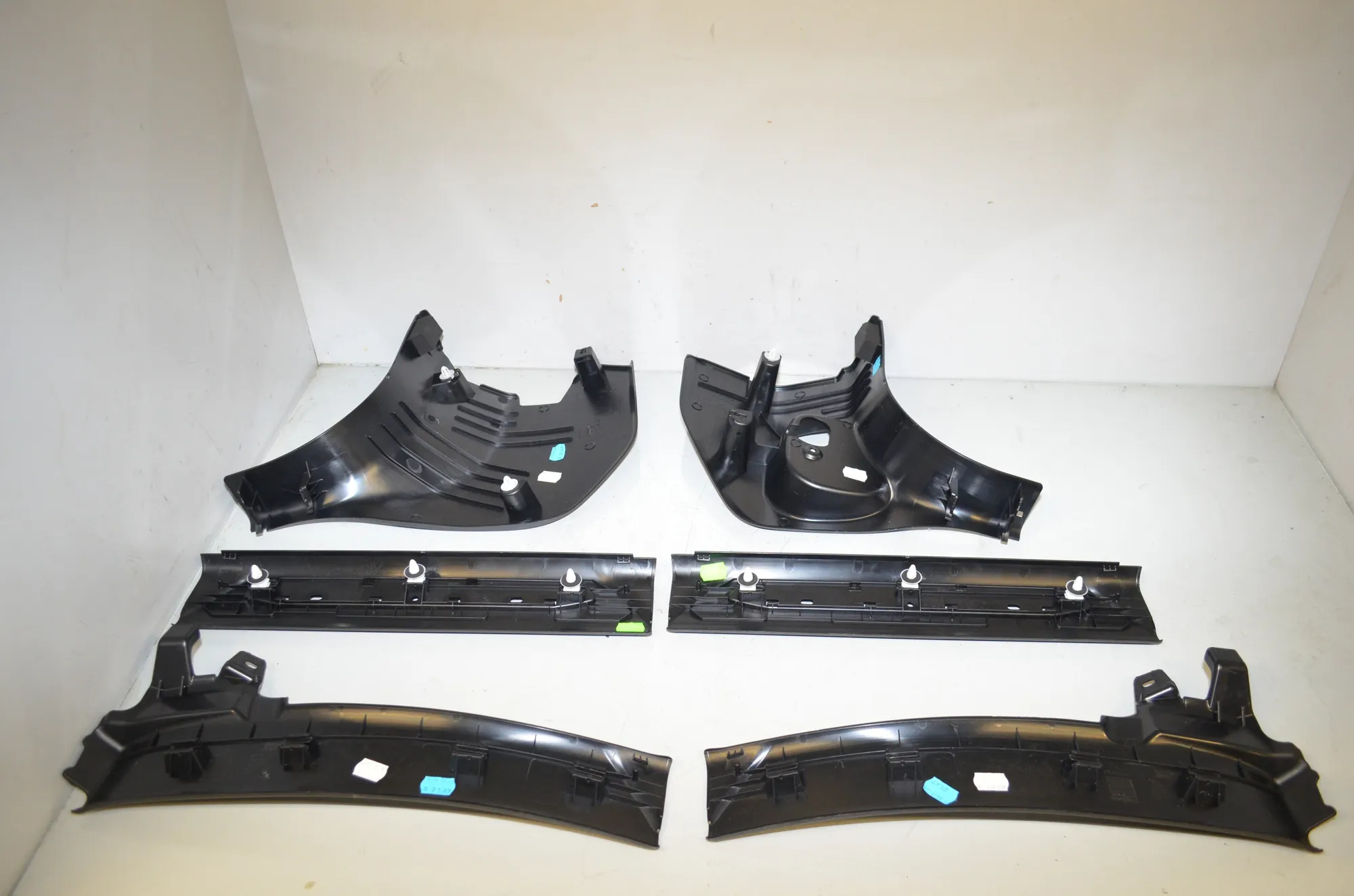 Door Sill Trim Kit – OEM 7444942 · BMW 1 (F40) (2019 - -) (F40)118i 2020 – 5