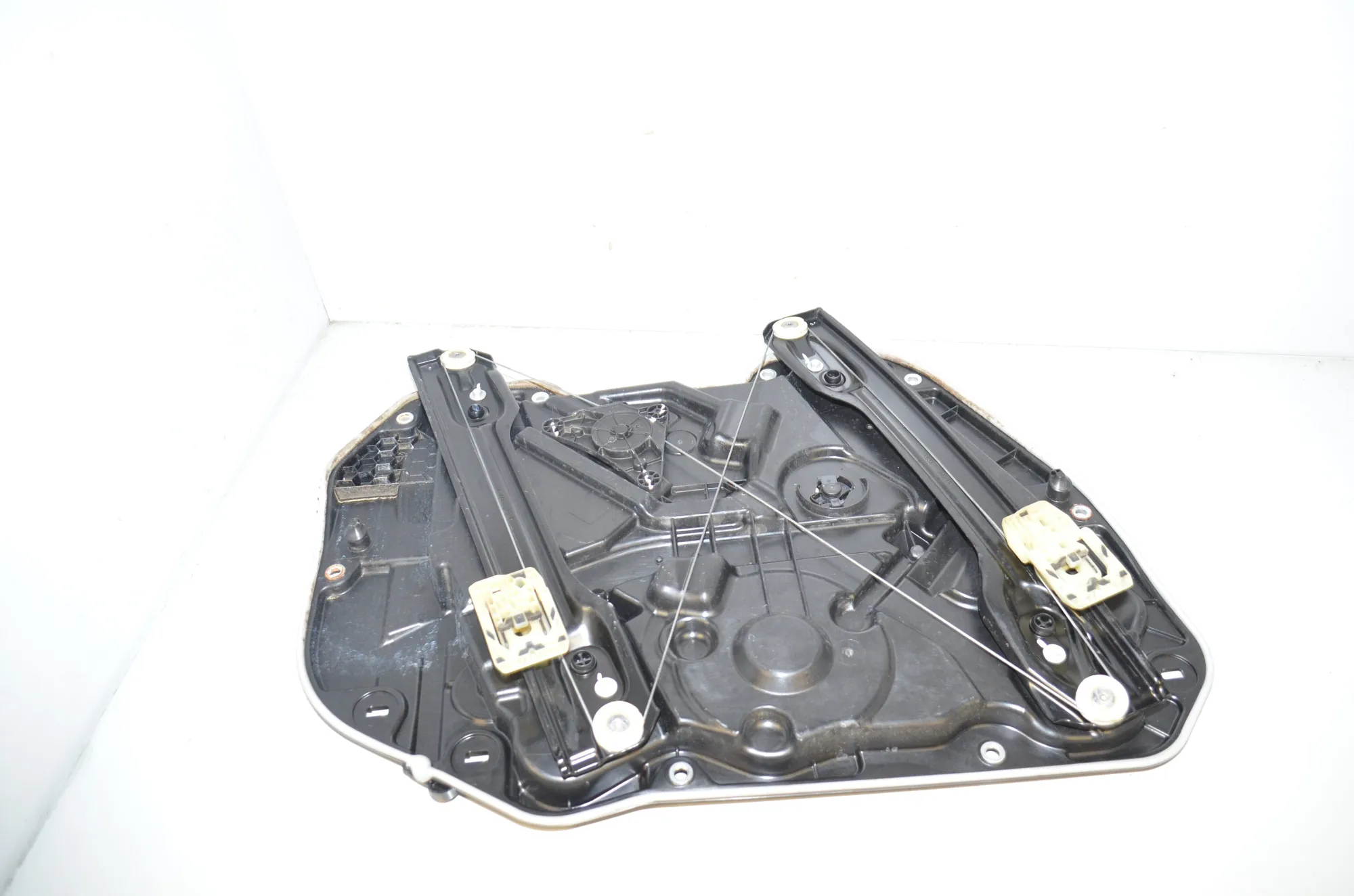 Front Right Door Window Regulator – OEM 5A02FB2 · BMW 1 (F40) (2019 - -) (F40)118i 2020 – 4