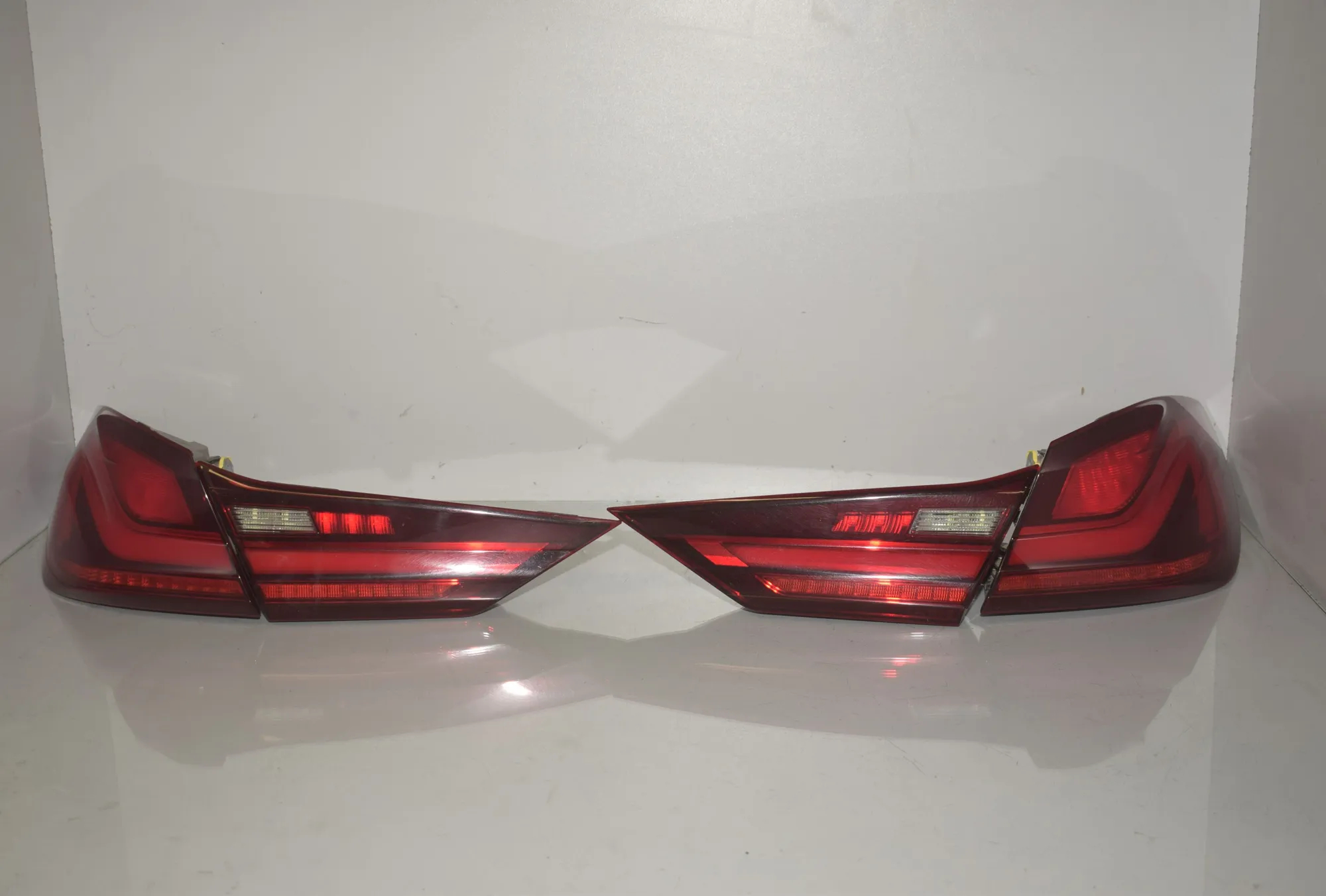 Rear Tail Light Set – OEM 7450652 · BMW 1 (F40) (2019 - -) (F40)118i 2020 – 2