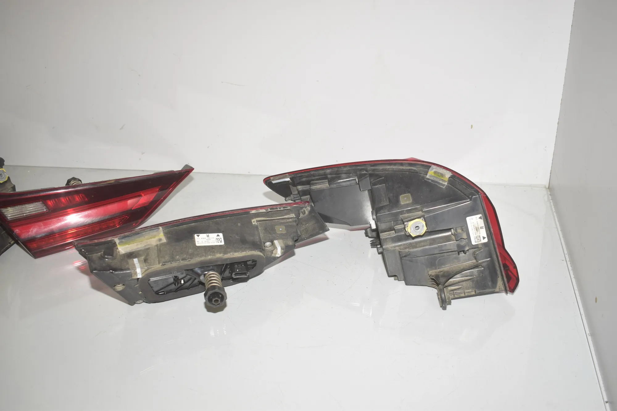 Rear Tail Light Set – OEM 7450652 · BMW 1 (F40) (2019 - -) (F40)118i 2020 – 6
