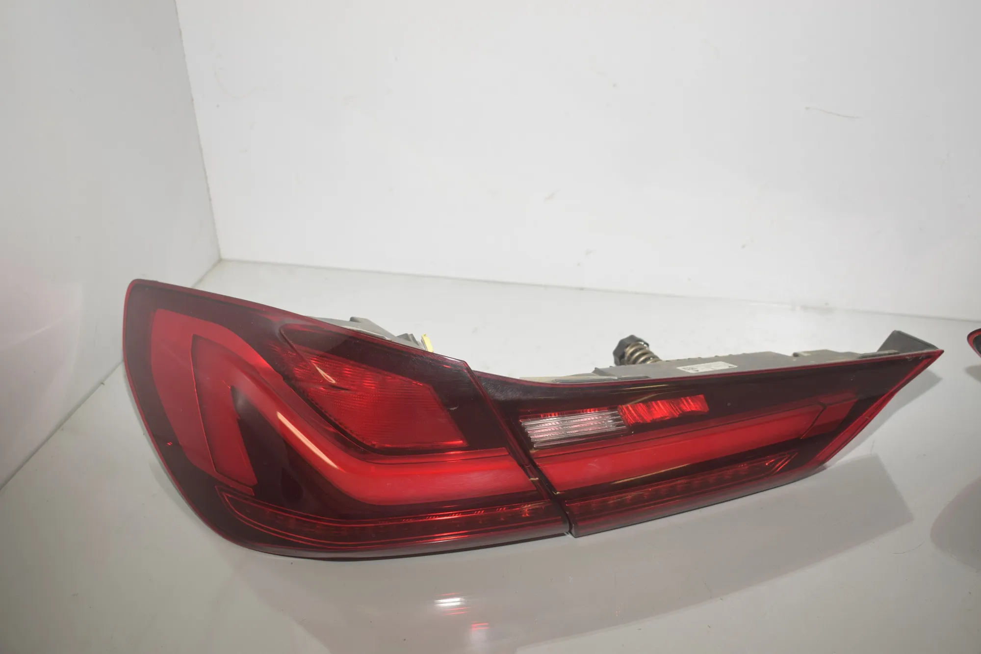 Rear Tail Light Set – OEM 7450652 · BMW 1 (F40) (2019 - -) (F40)118i 2020 – 10