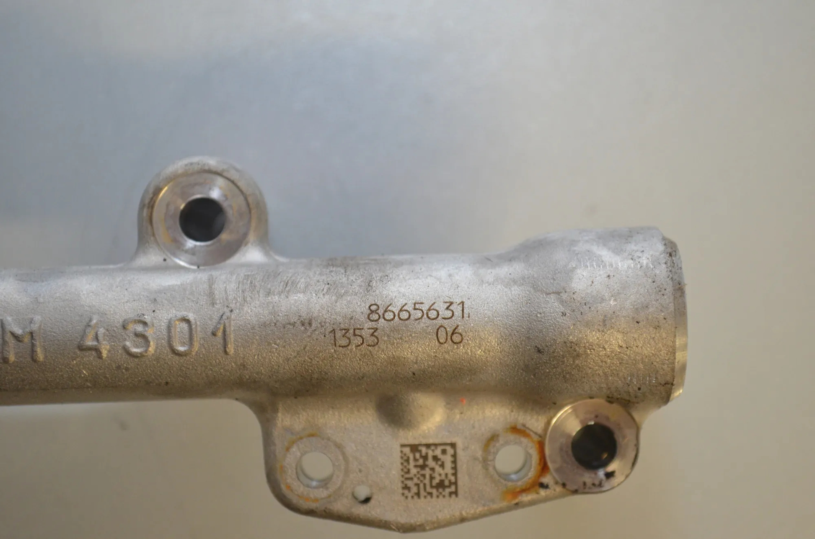 Fuel Rail – OEM 8665631 · BMW 1 (F40) (2019 - -) (F40)118i 2020 – 4