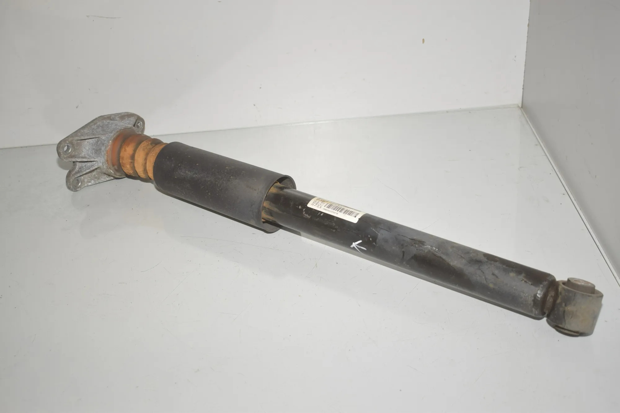 Rear Left Shock Absorber – OEM 6886761 · BMW X1 (F48) xDrive 18 d 2018 – 2