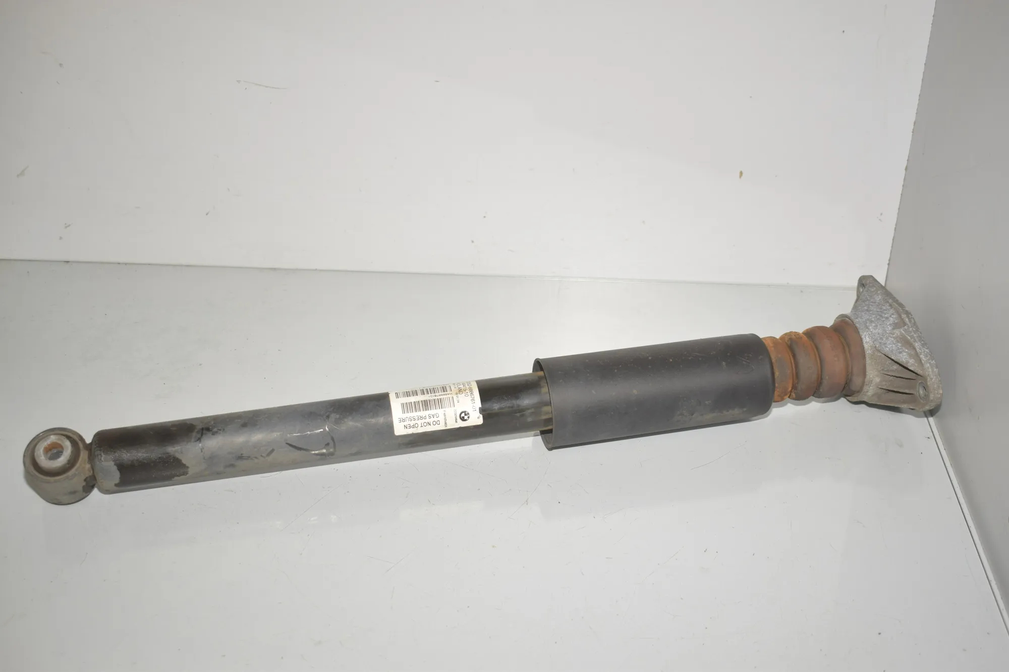 Rear Left Shock Absorber – OEM 6886761 · BMW X1 (F48) xDrive 18 d 2018 – 3
