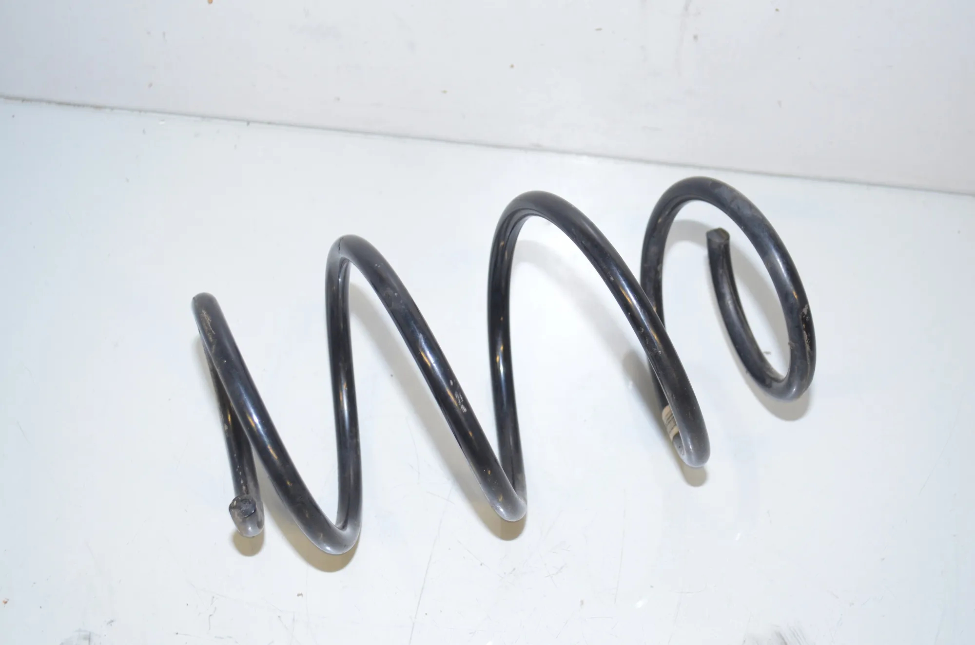Front Left Coil Spring – OEM 6898617 · BMW 3 Touring (G21) (2019 - -) 320 d 2019 – 4