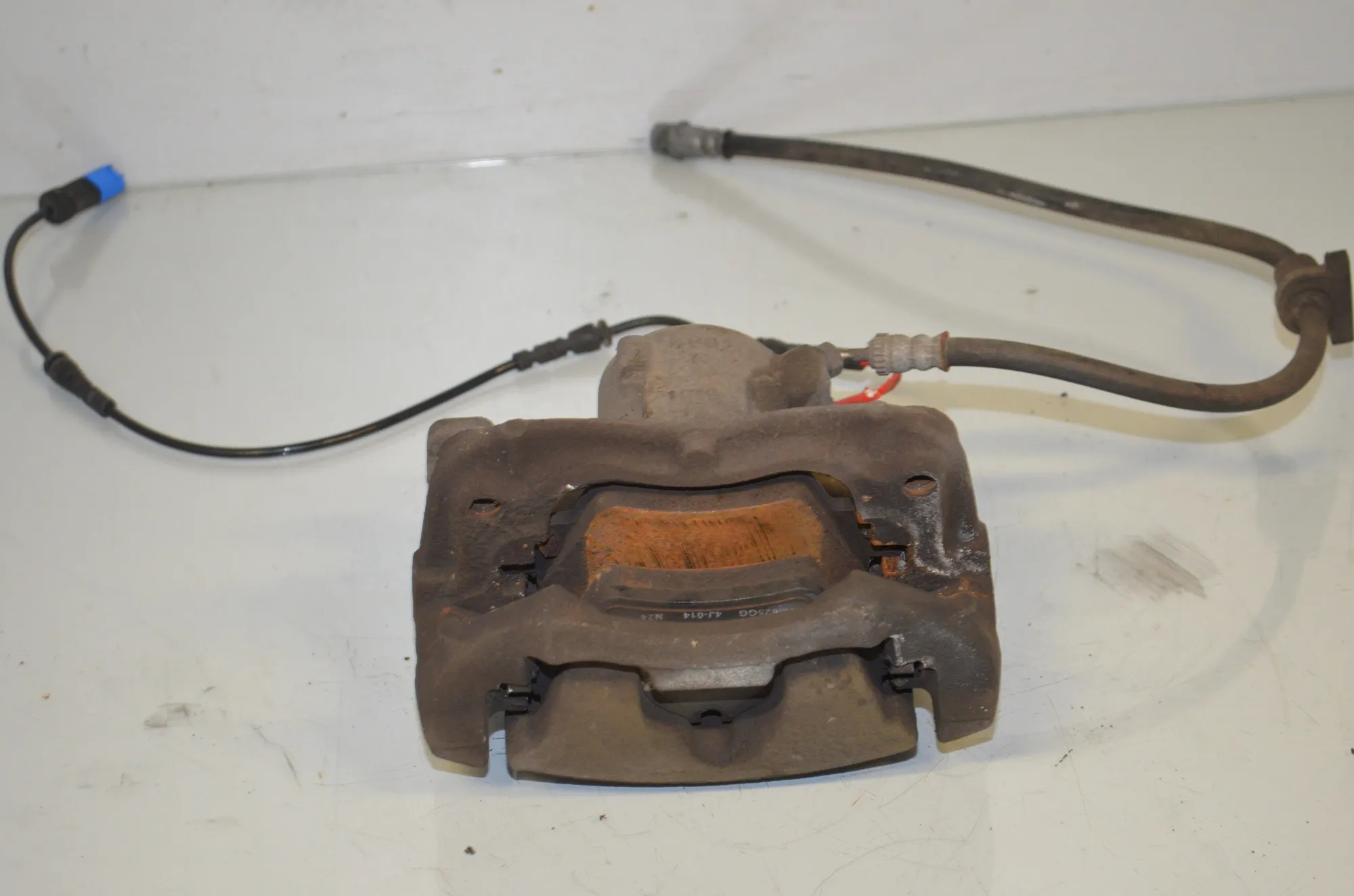 Front Left Brake Caliper – OEM 6860266 · BMW 3 Touring (G21) (2019 - -) 320 d 2019 – 3
