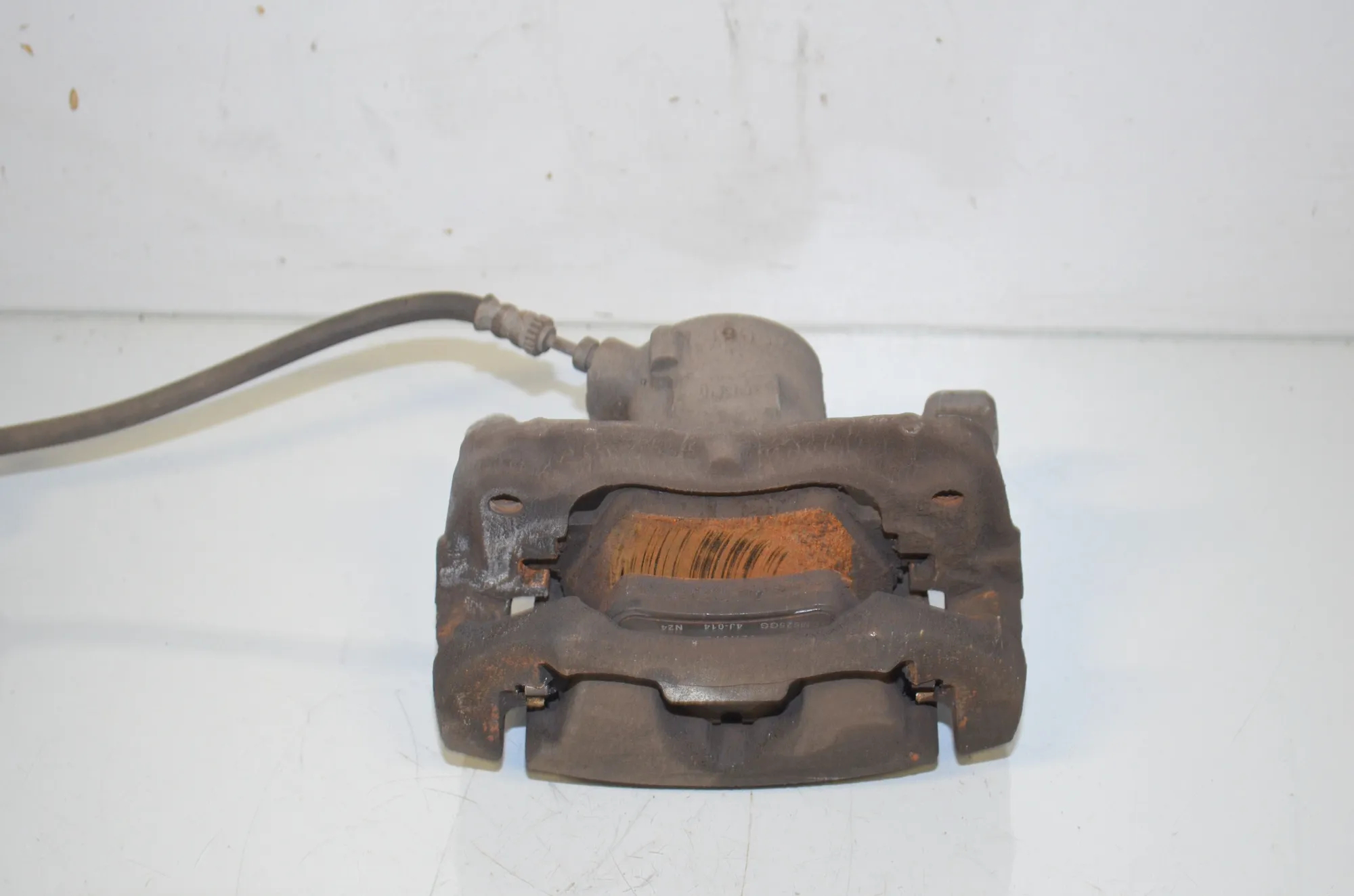 Front Right Brake Caliper – OEM 6860265 · BMW 3 Touring (G21) (2019 - -) 320 d 2019 – 3