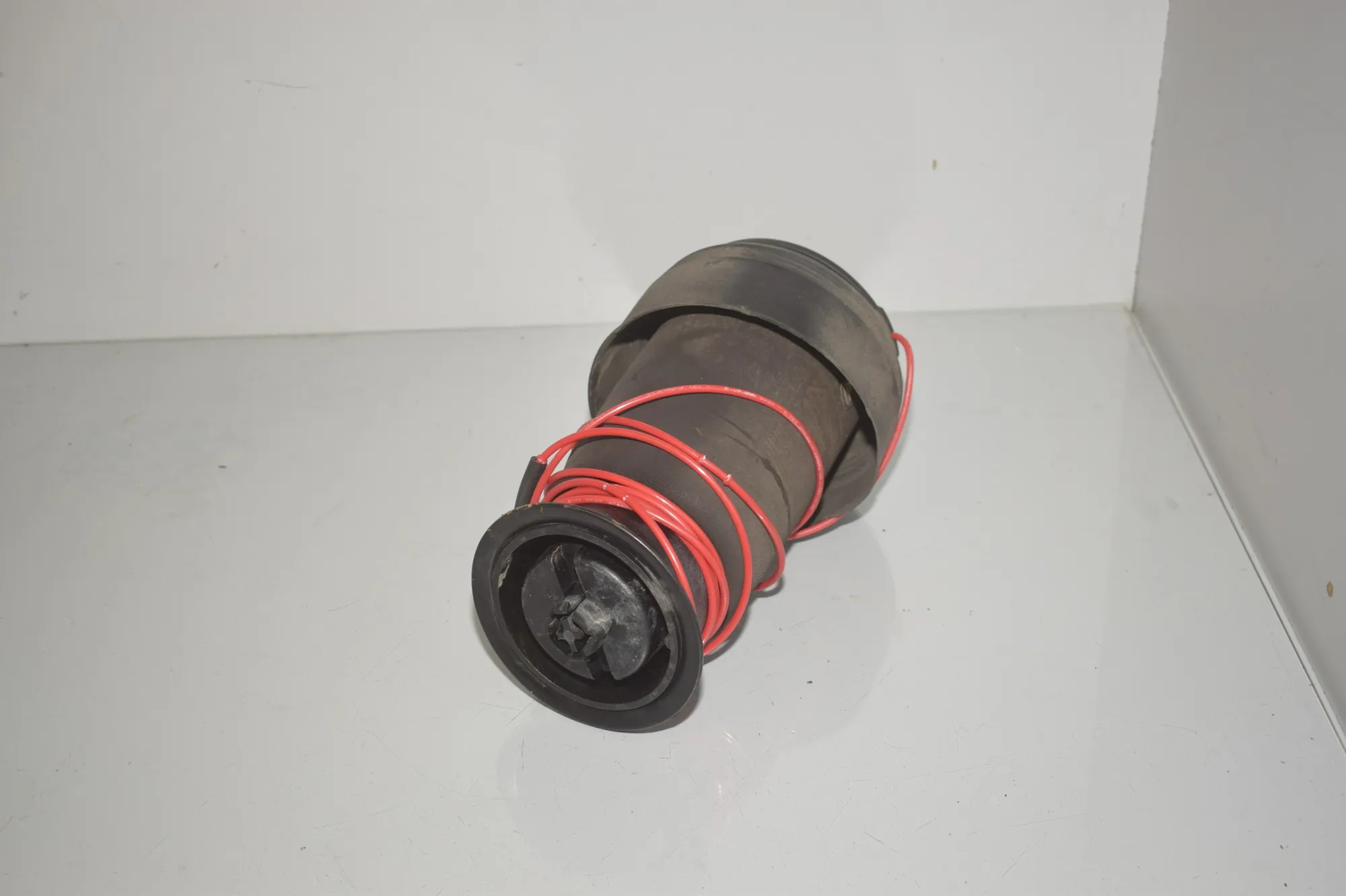 Rear Left Air Suspension Spring Bag – OEM 6790082 · BMW X6 (E71, E72) xDrive 50 i 2008 – 2