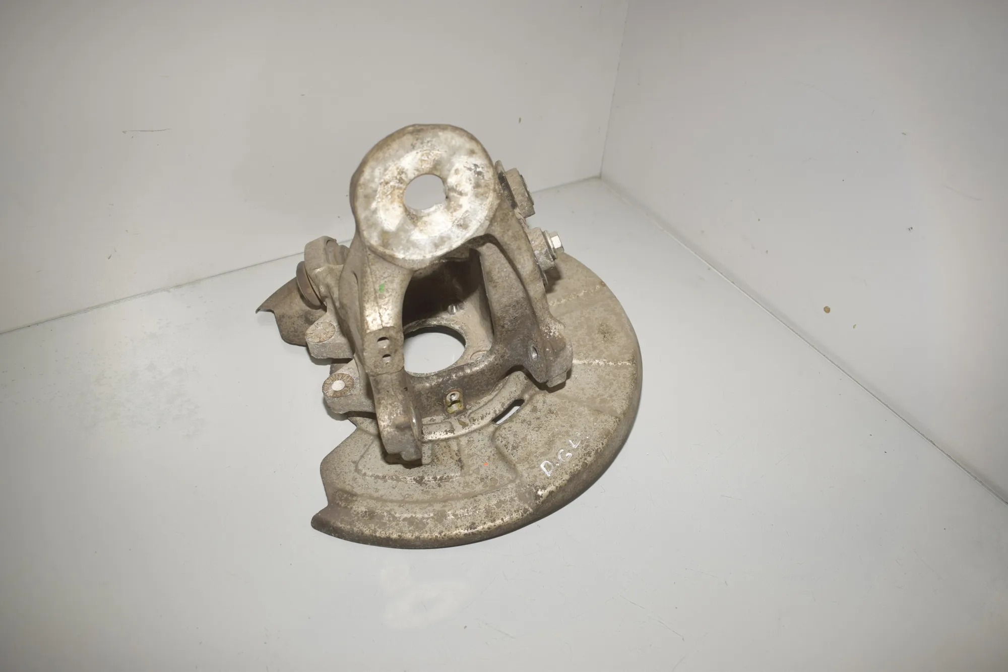 Rear Right Wheel Hub – OEM 6879102 · BMW X6 (E71, E72) xDrive 50 i 2008 – 2