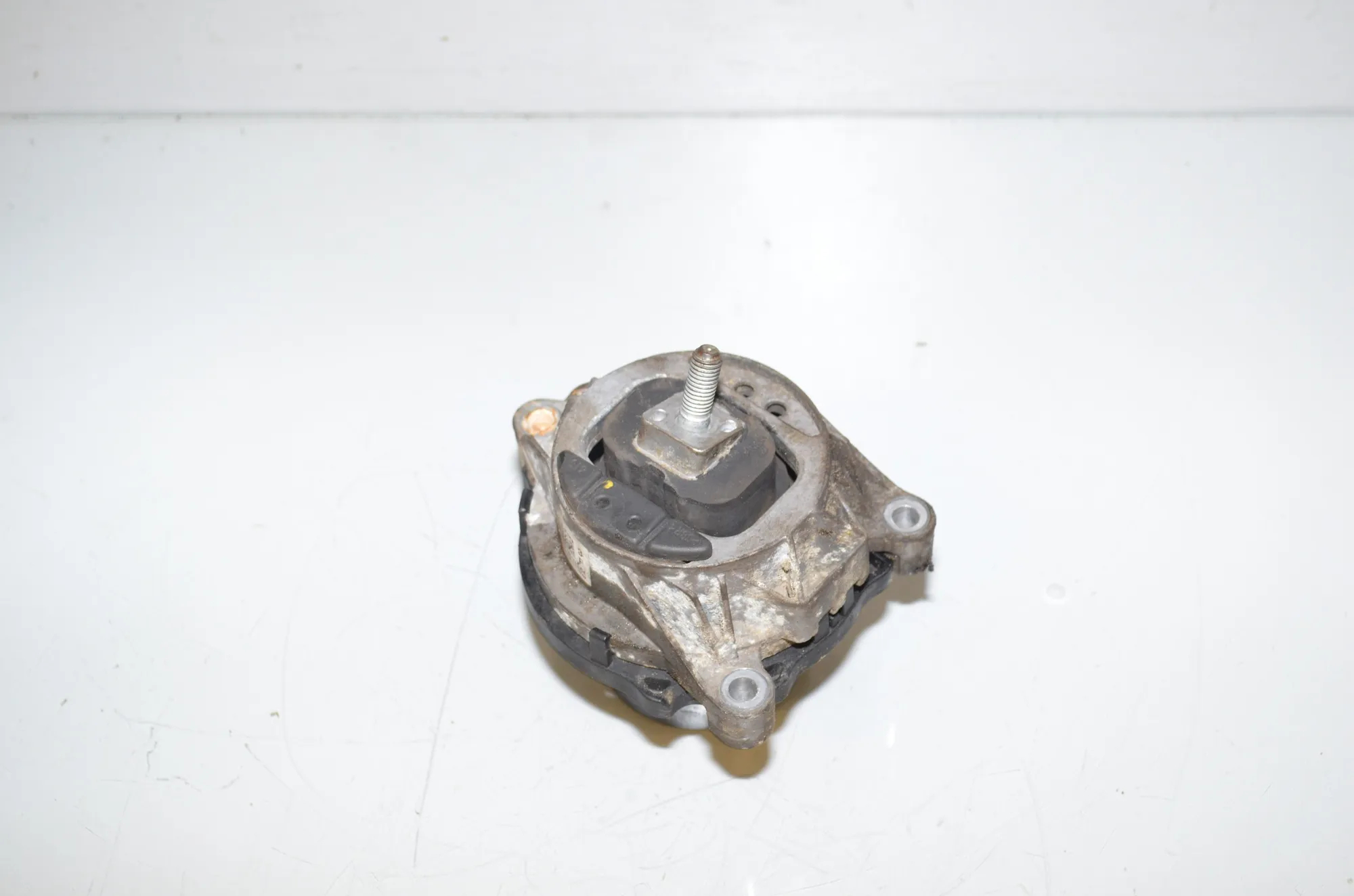 Left Side Engine Mount – OEM 6785713 · BMW 4 Gran Coupe (F36) 430 d xDrive 2014 – 3