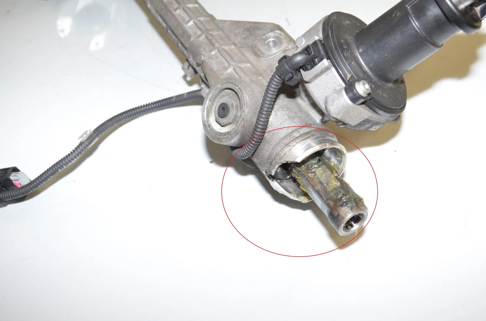 Steering Rack – OEM 6855880 · BMW X1 (E84) sDrive 20 i 2013 – 2