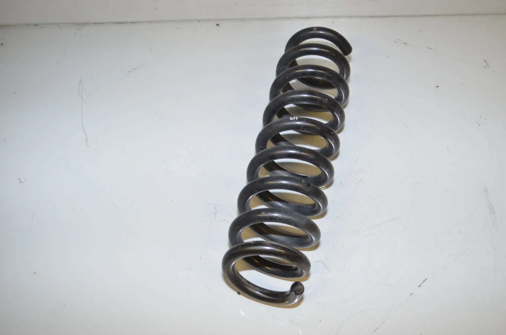 Rear Left Coil Spring – OEM 6790118 · BMW X1 (E84) sDrive 20 i 2013 – 3