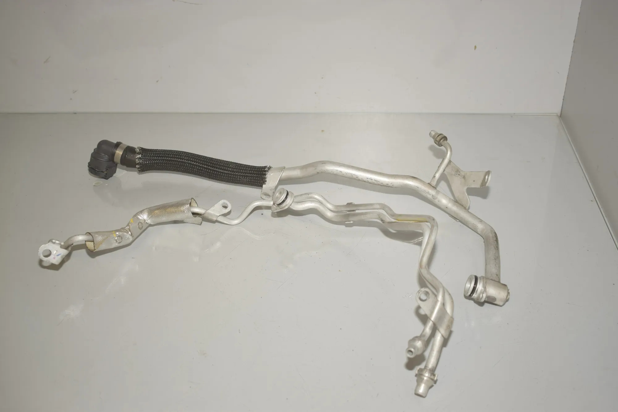 Other tubes – OEM 7926147 · BMW 2 Active Tourer (U06) (2021 - -) 218d 2022 – 3