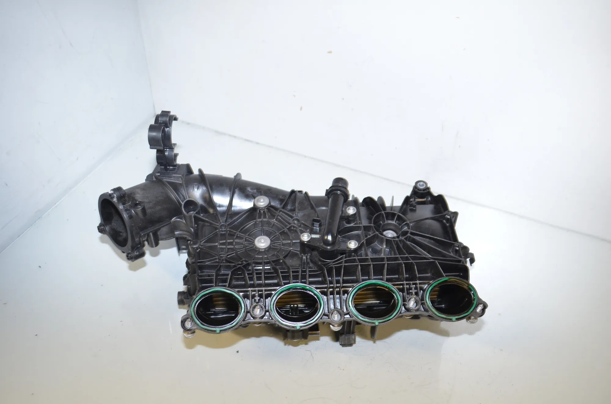 Intake Manifold – OEM 8647975 · BMW X3 (G01, F97) (2017 - -) xDrive 30 e Plug-in-Hybrid 2022 – 4