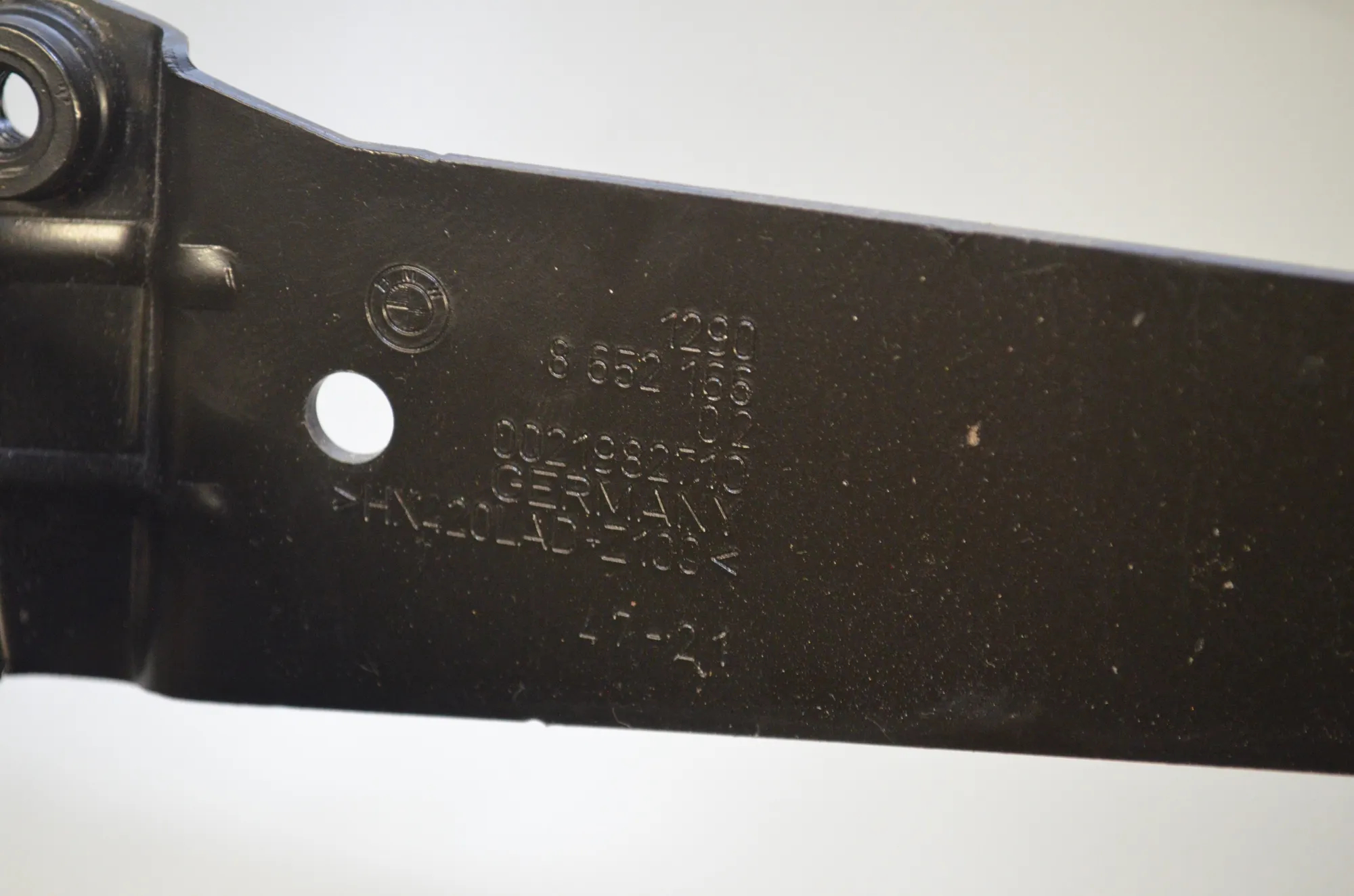 Bracket – OEM 8652166 · BMW X3 (G01, F97) (2017 - -) xDrive 30 e Plug-in-Hybrid 2022 – 4
