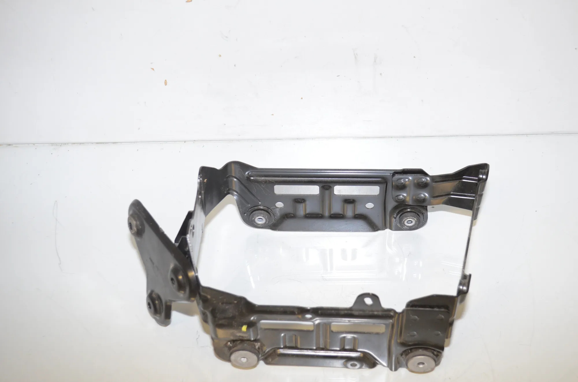 Bracket – OEM 8652166 · BMW X3 (G01, F97) (2017 - -) xDrive 30 e Plug-in-Hybrid 2022 – 2
