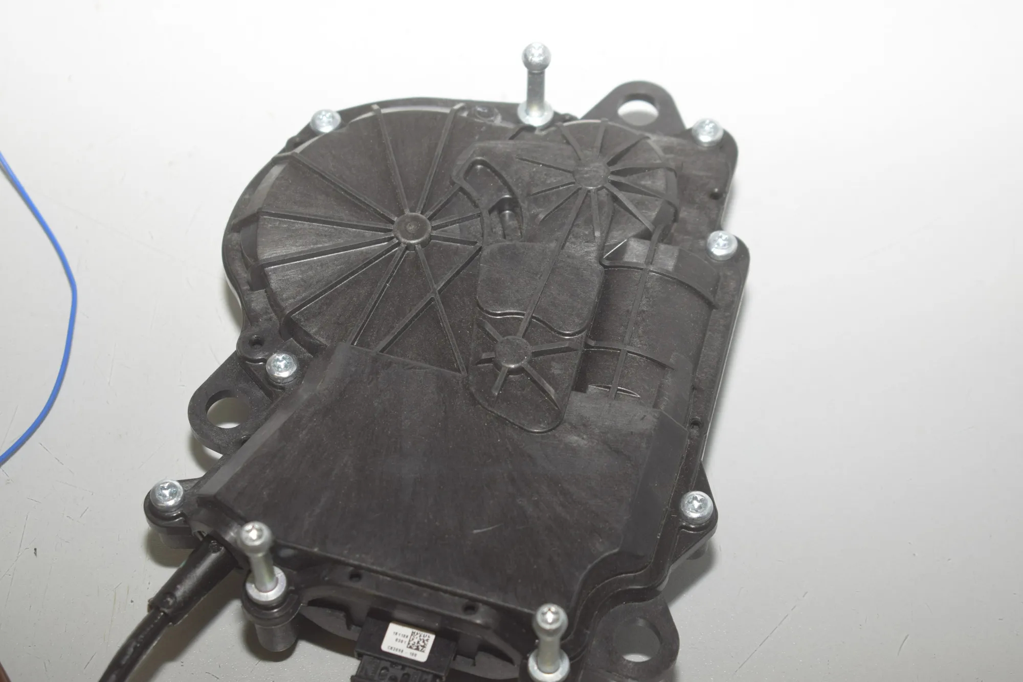 Electric Tailgate Opening Kit – OEM 9491419 · BMW X1 (F48) xDrive 18 d 2018 – 9