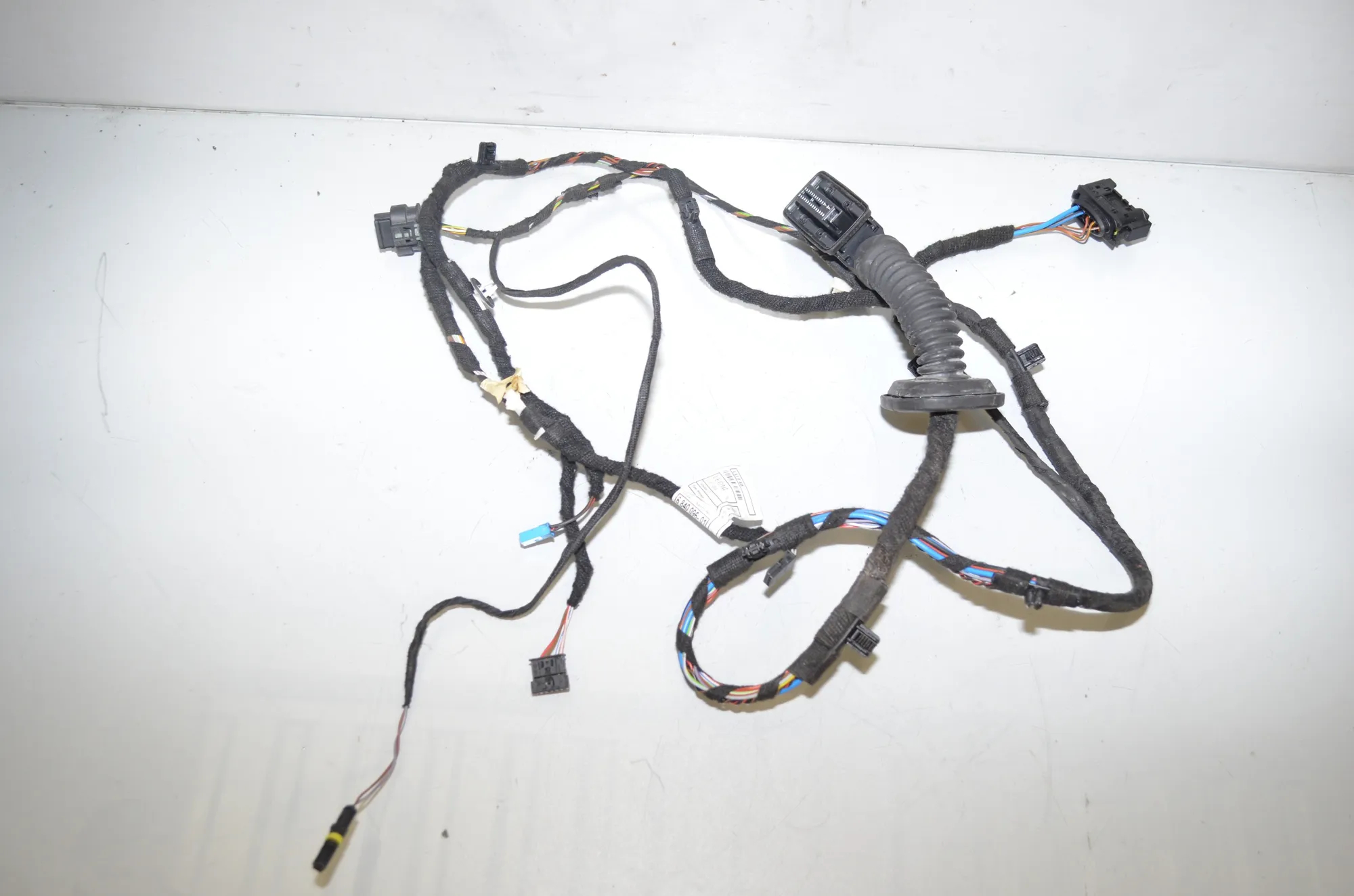 Rear Left Door Wiring – OEM 6840096 · BMW X1 (F48) xDrive 18 d 2018 – 2