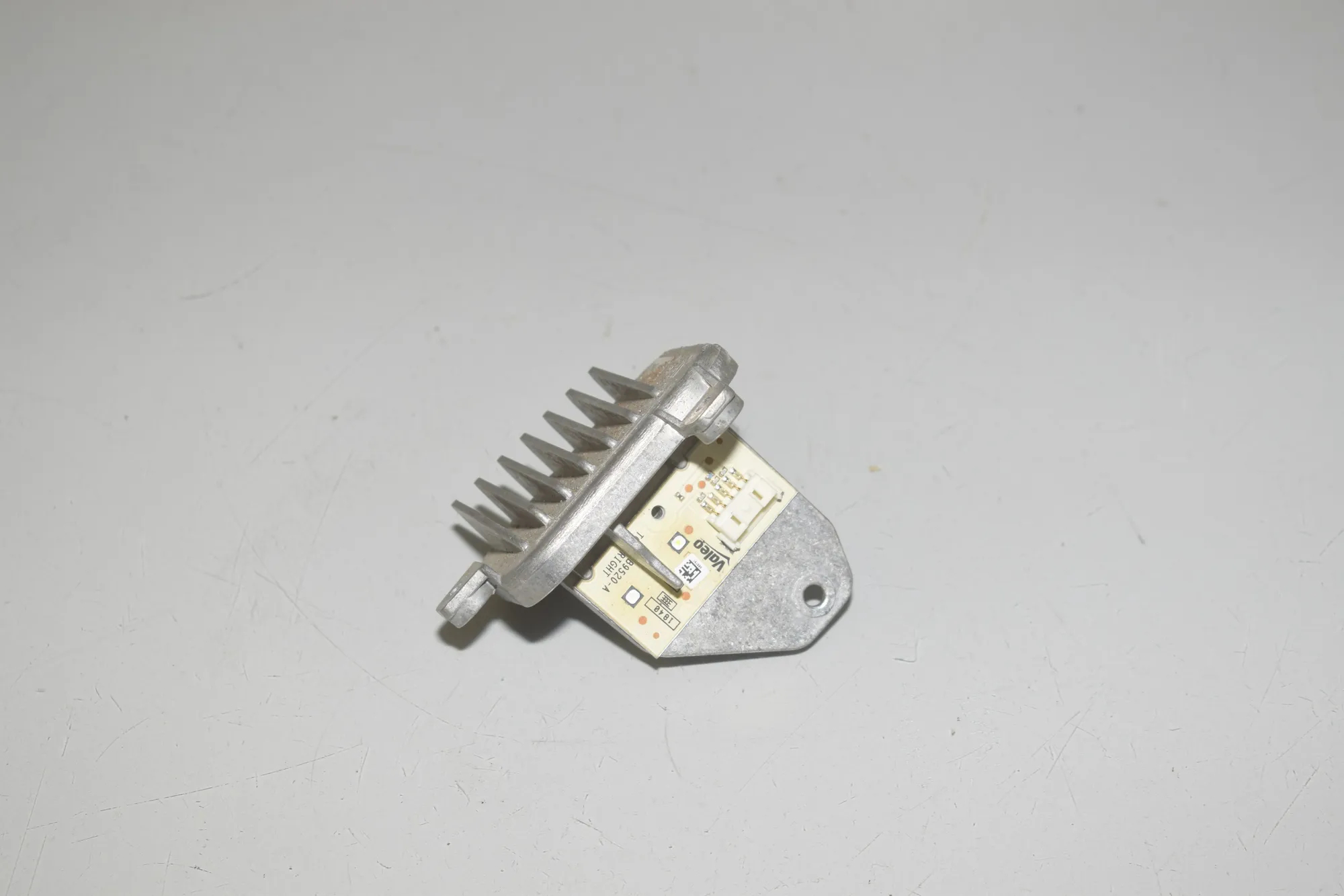 LED Lights Control Unit – OEM 7428792 · BMW X1 (F48) xDrive 18 d 2018 – 3