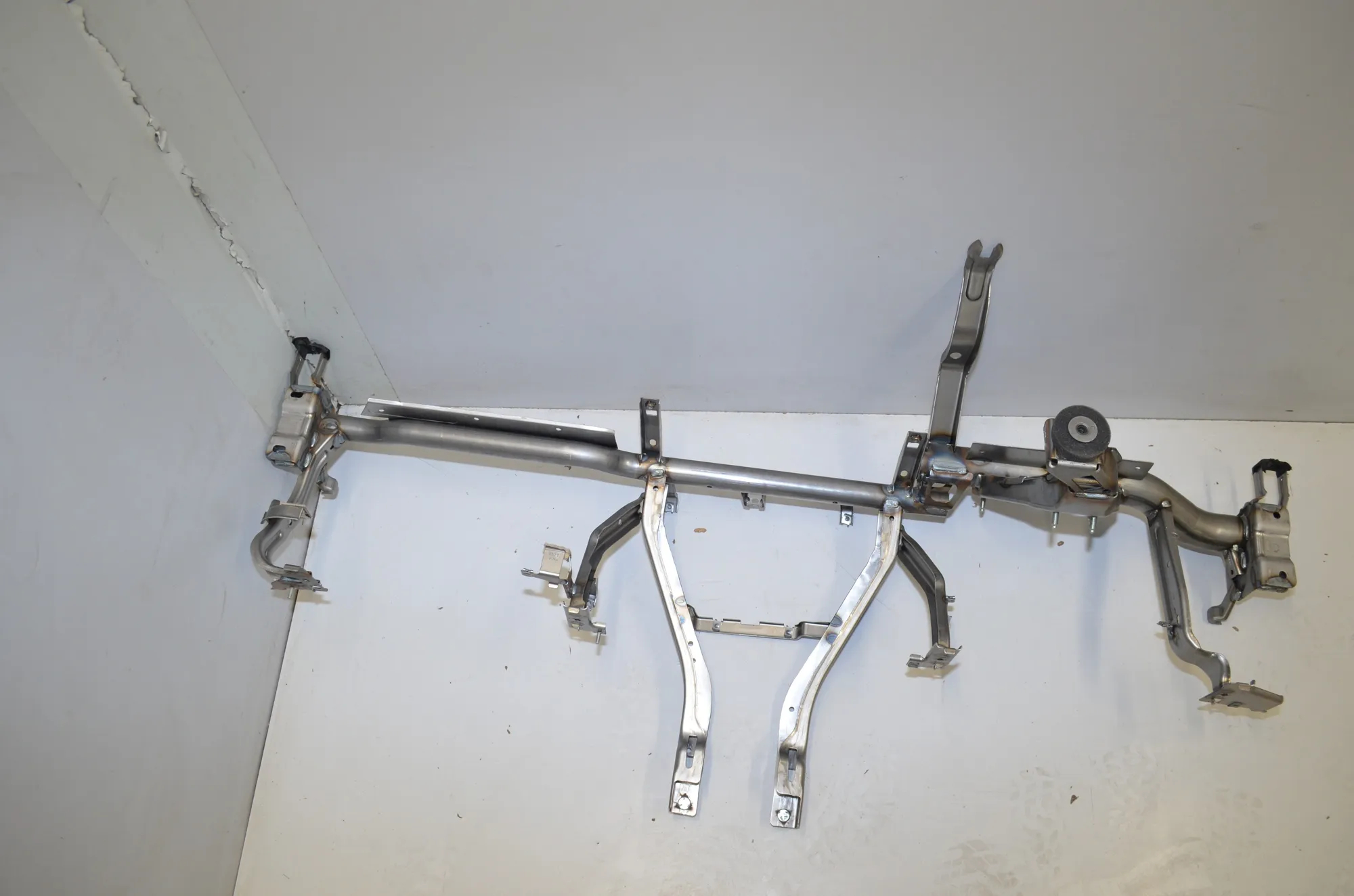 Dashboard Frame – OEM 9296844 · BMW X1 (F48) xDrive 18 d 2018 – 3