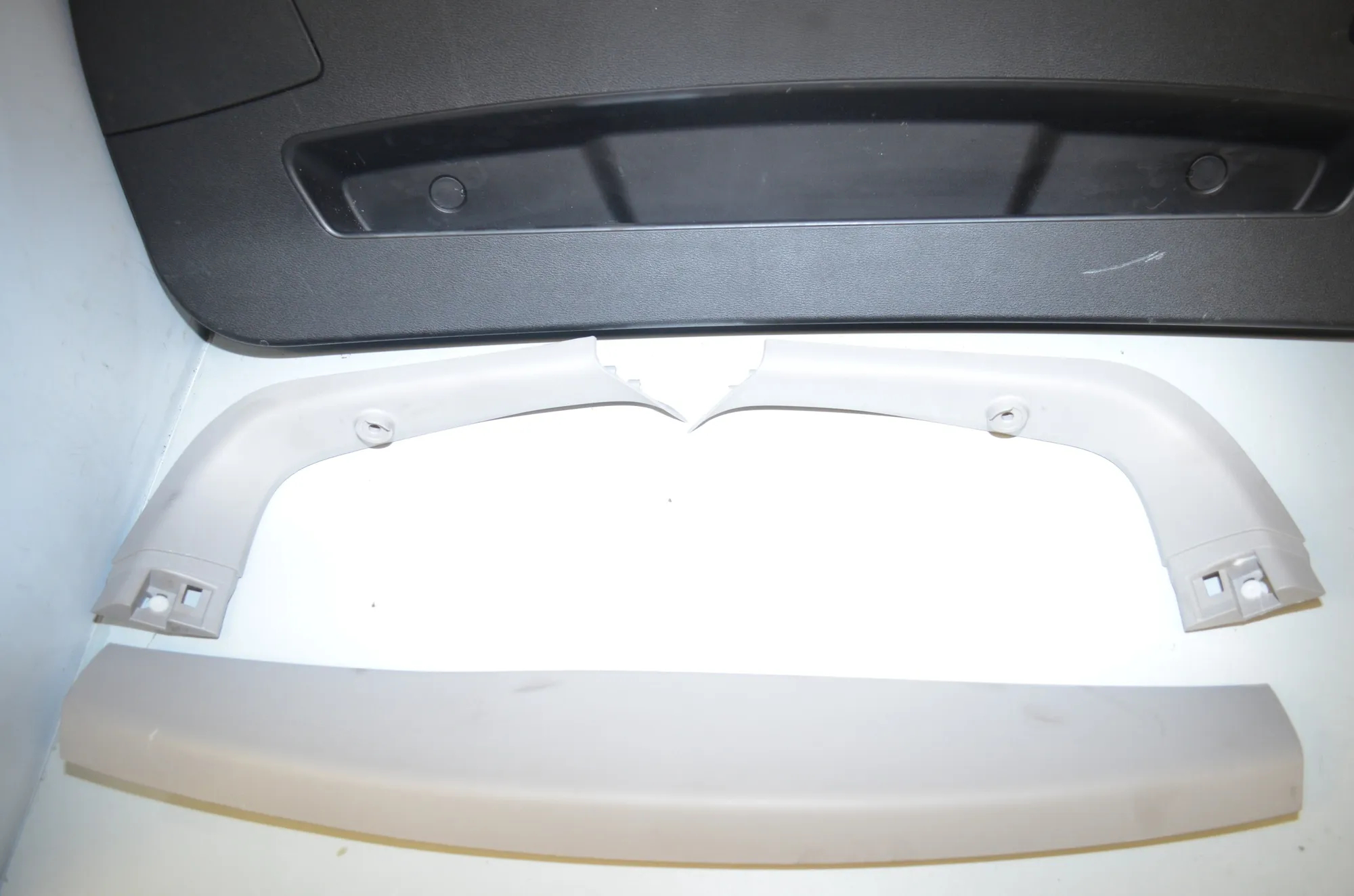 Tailgate Bootlid Cover Trim – OEM 7350845 · BMW X1 (F48) xDrive 18 d 2018 – 2