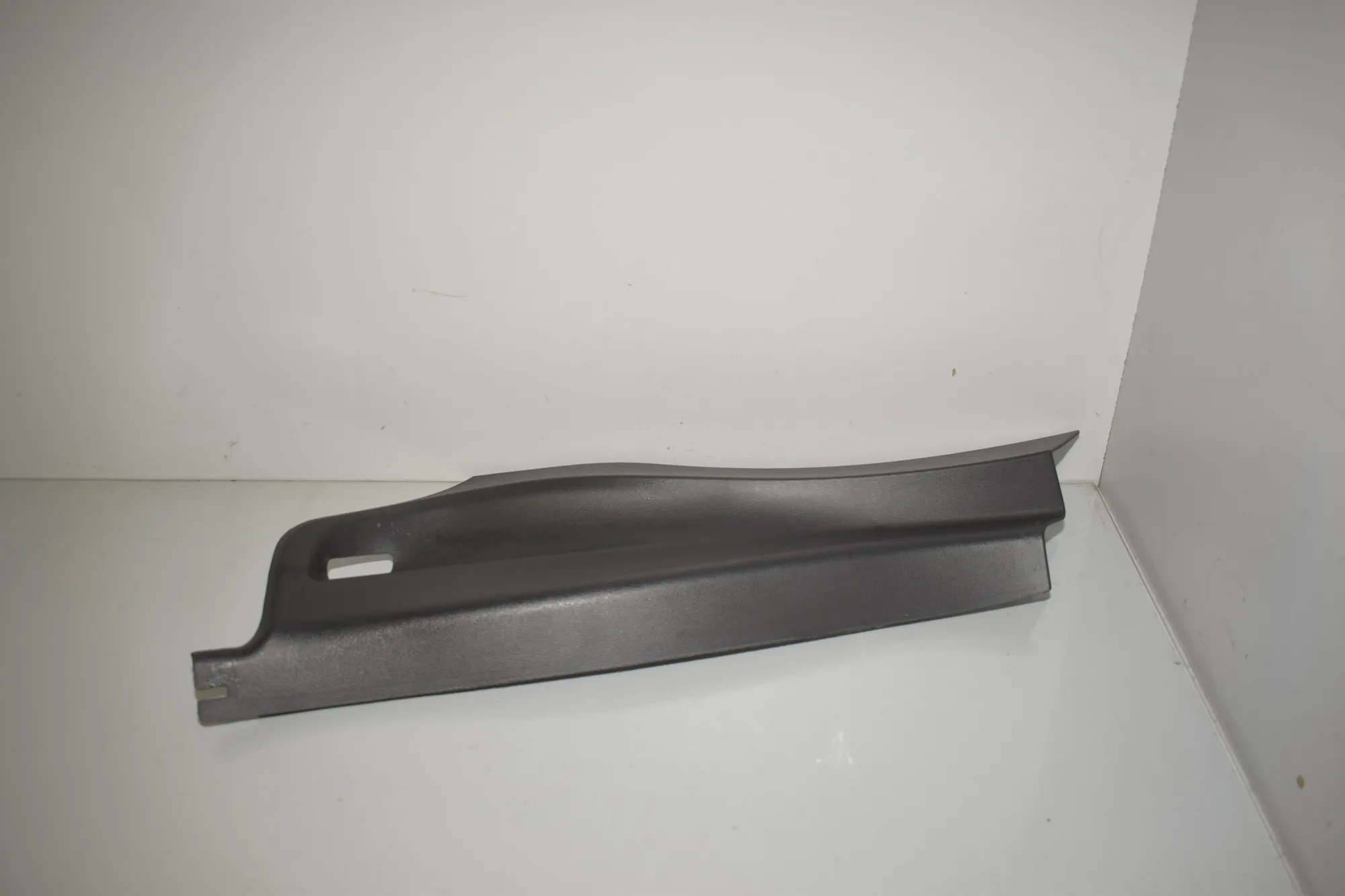 Rear Left Seat Trim – OEM 7366845 · BMW X1 (F48) xDrive 18 d 2018 – 2