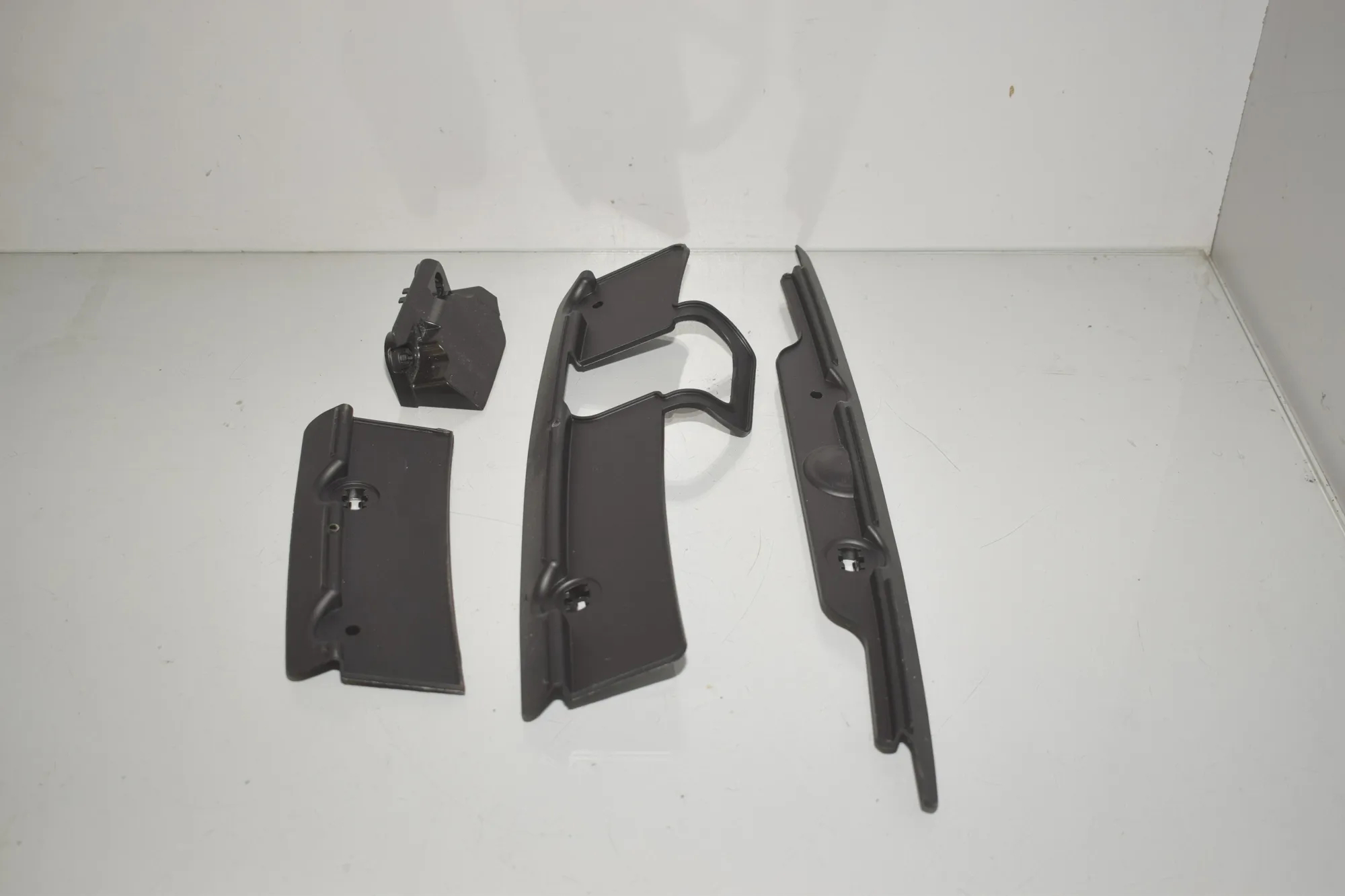 Other Interior Parts – OEM 7398015 · BMW X3 (G01, F97) (2017 - -) xDrive 30 e Plug-in-Hybrid 2022 – 3