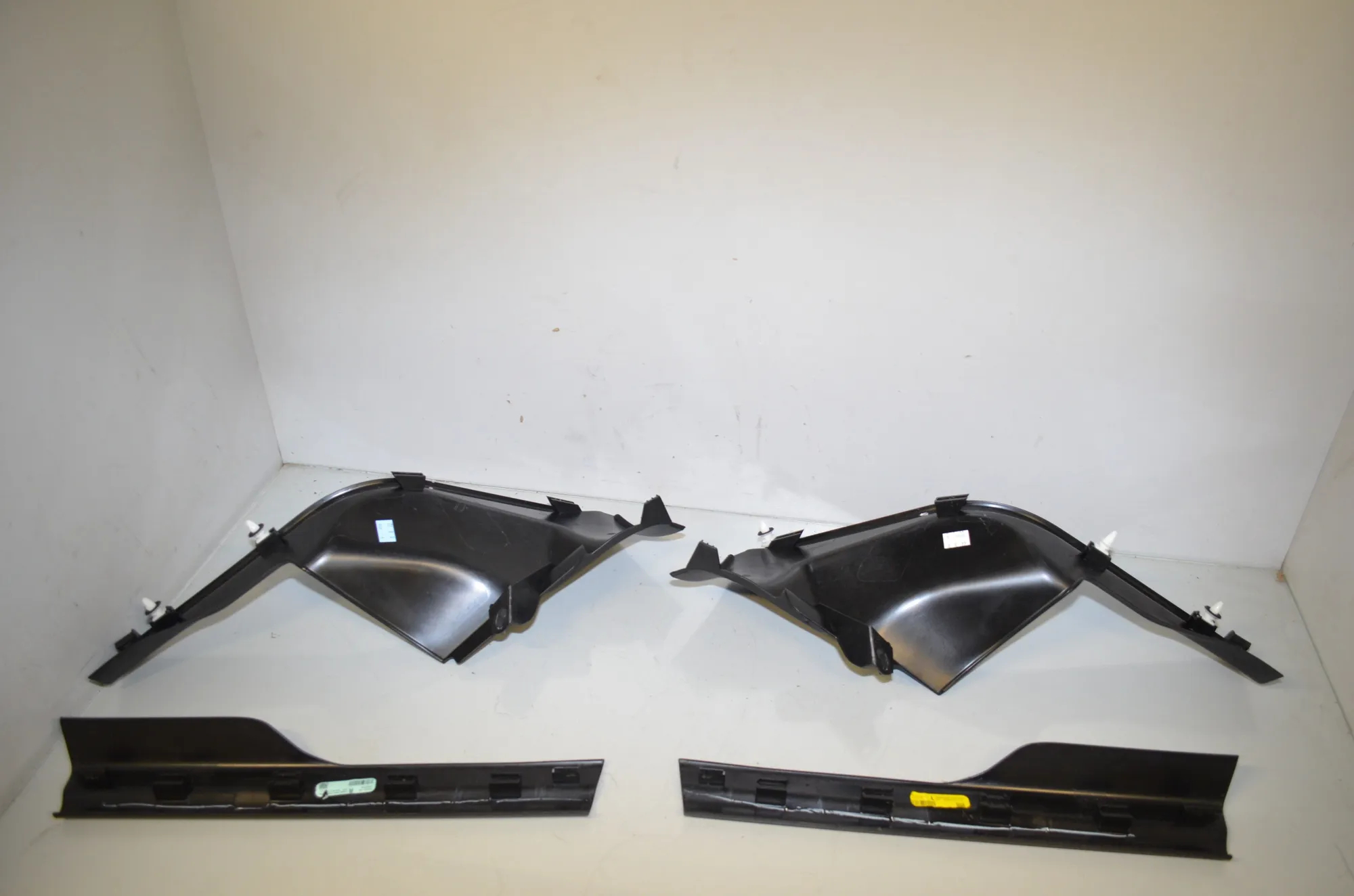 Door Sill Trim Kit – OEM 7446638 · BMW X3 (G01, F97) (2017 - -) xDrive 30 e Plug-in-Hybrid 2022 – 4