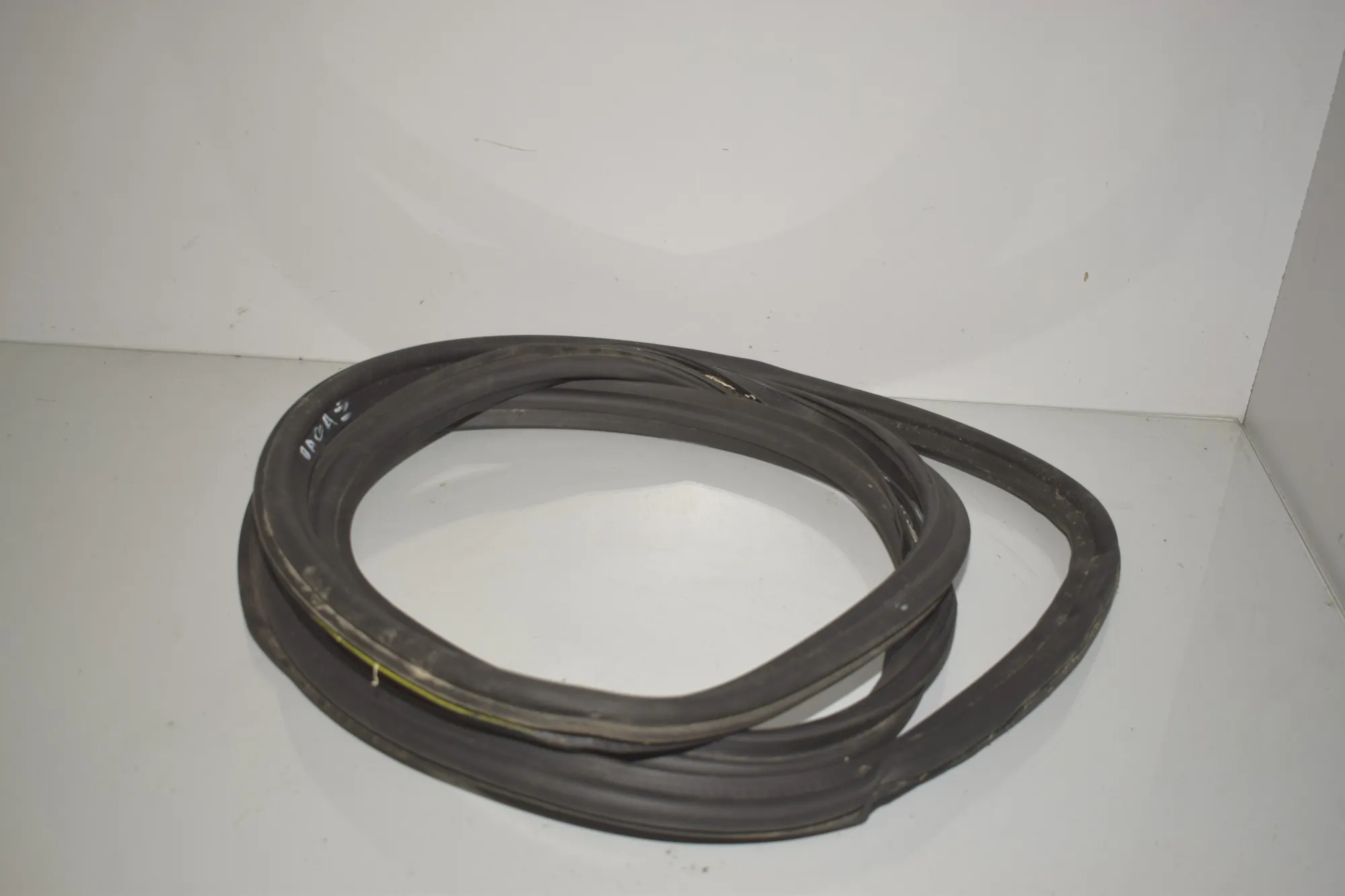 Tailgate Rubber Seal – OEM 7494945 · BMW X3 (G01, F97) (2017 - -) xDrive 30 e Plug-in-Hybrid 2022 – 2