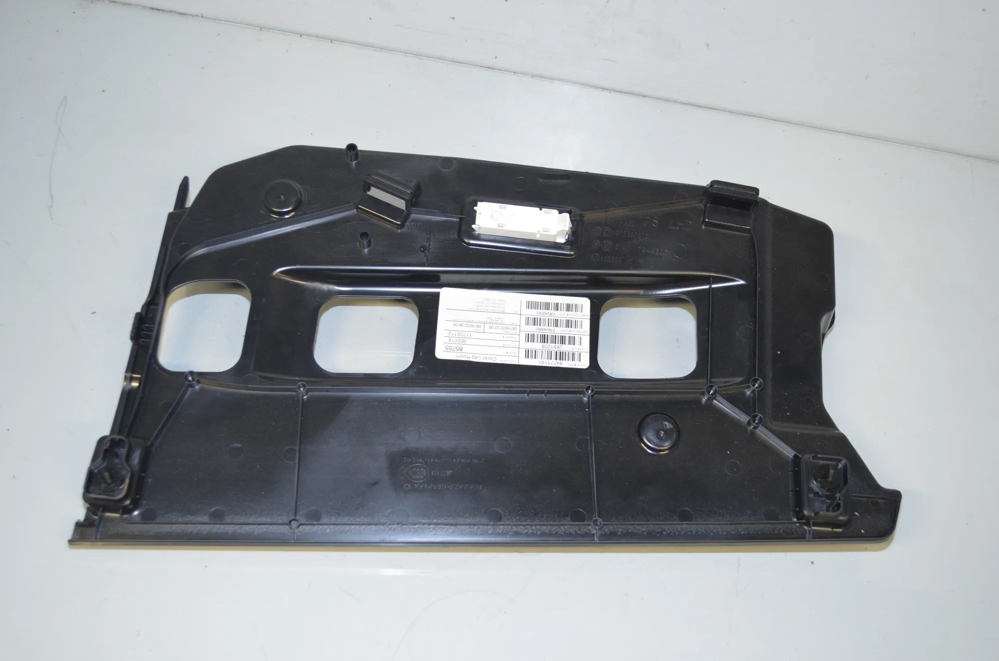 Dashboard Lower Trim – OEM 7944606 · BMW X3 (G01, F97) (2017 - -) xDrive 30 e Plug-in-Hybrid 2022 – 4