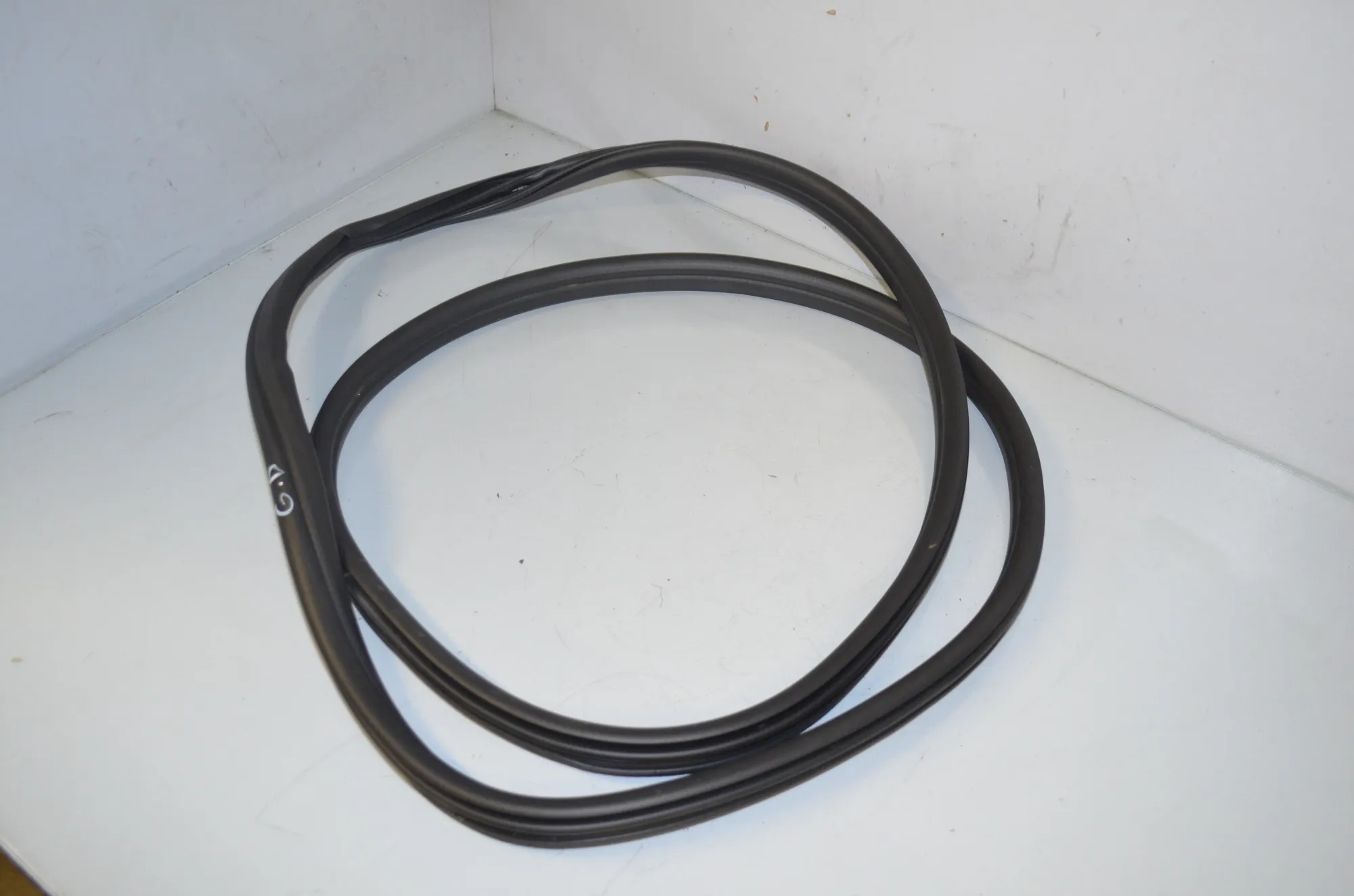 Rear Right Door Seal Rubber – OEM 7468930 · BMW X3 (G01, F97) (2017 - -) xDrive 30 e Plug-in-Hybrid 2022 – 3
