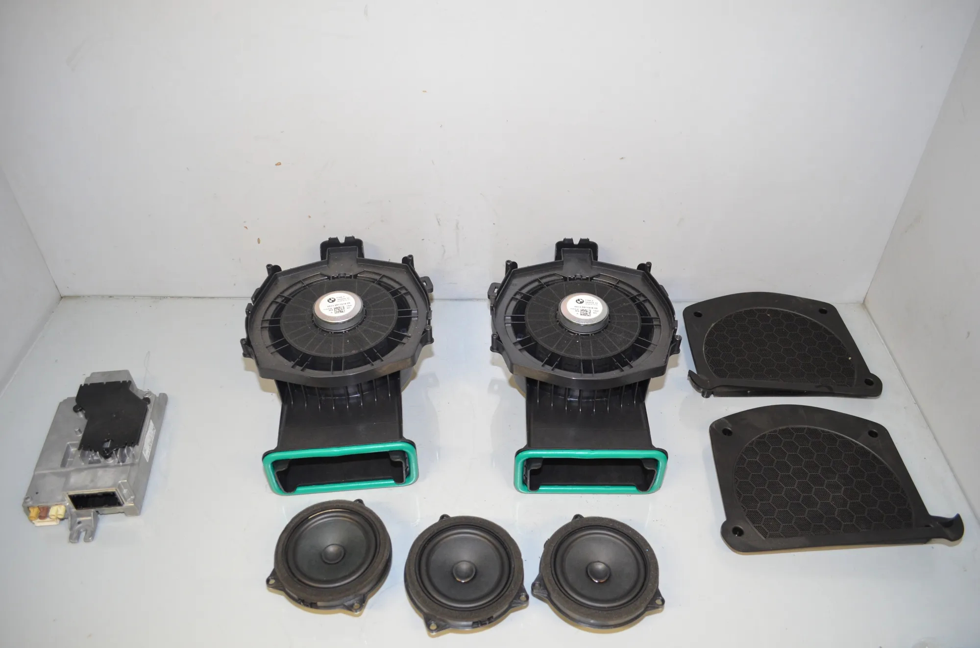 Sound Audio System Set – OEM 6809626 · BMW X3 (G01, F97) (2017 - -) xDrive 30 e Plug-in-Hybrid 2022