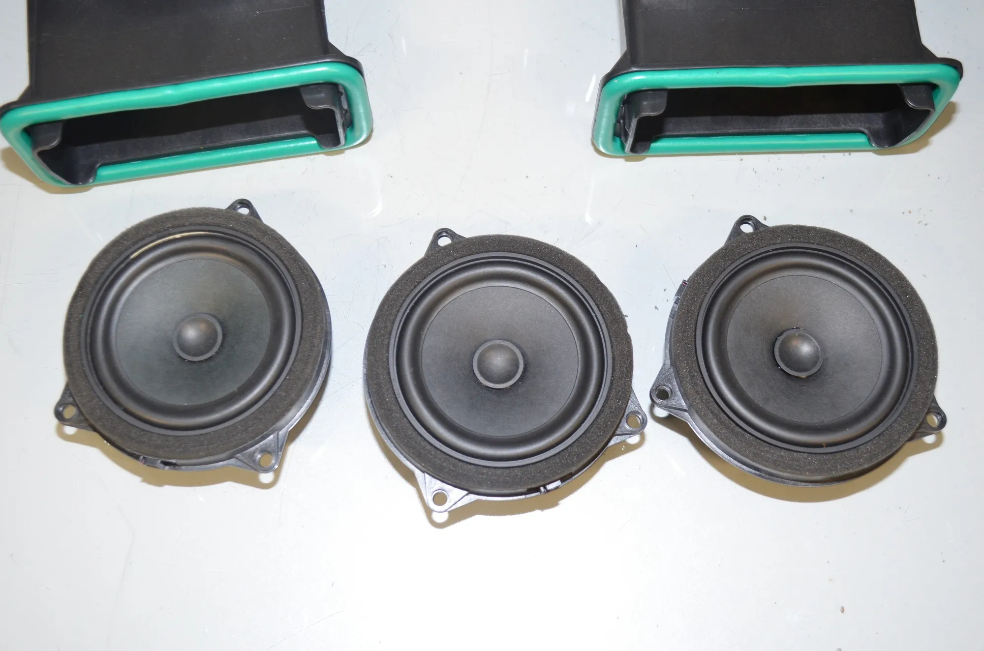 Sound Audio System Set – OEM 6809626 · BMW X3 (G01, F97) (2017 - -) xDrive 30 e Plug-in-Hybrid 2022 – 3