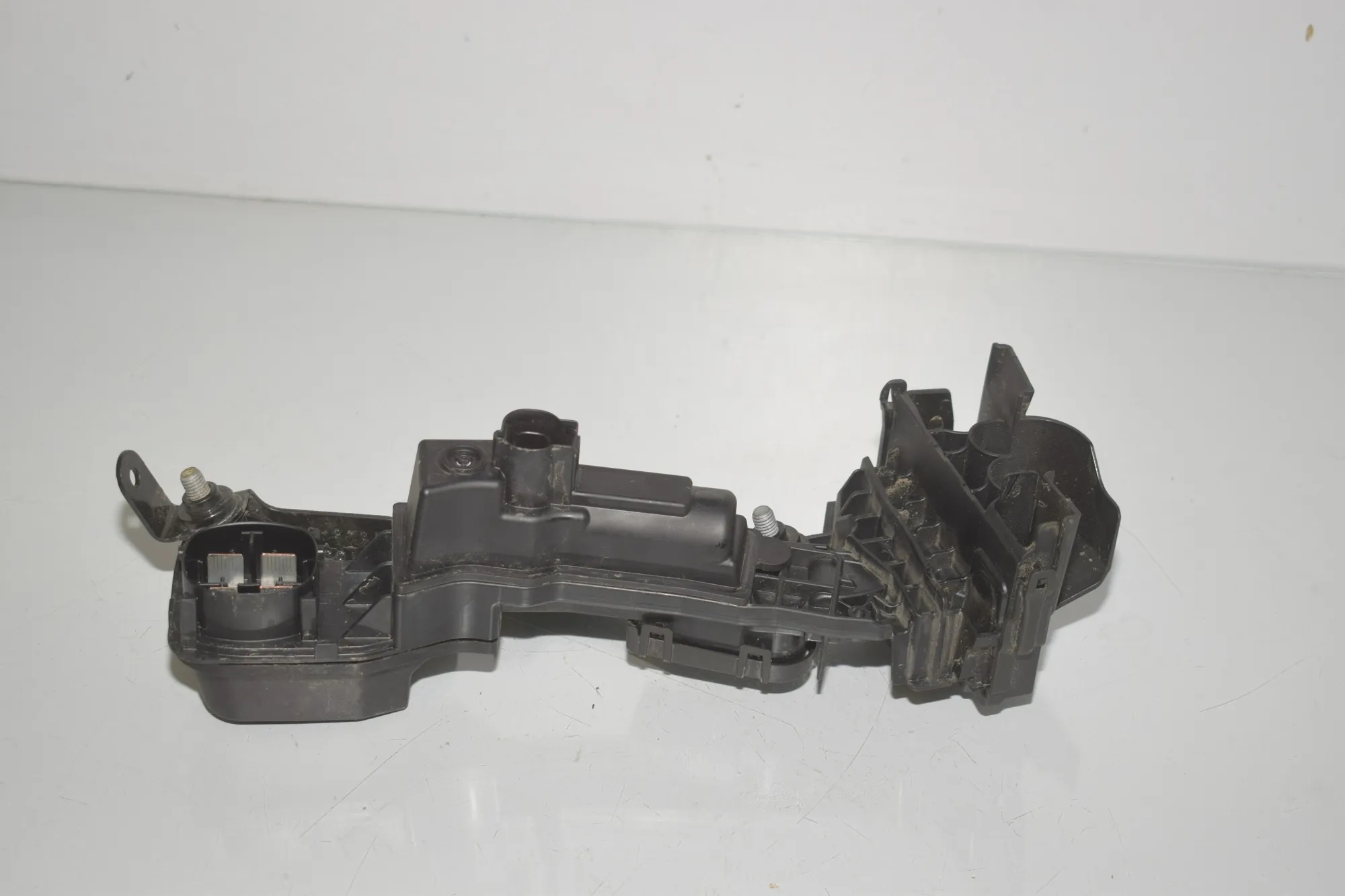 Power Distribution Unit – OEM 9339830 · BMW X3 (G01, F97) (2017 - -) xDrive 30 e Plug-in-Hybrid 2022