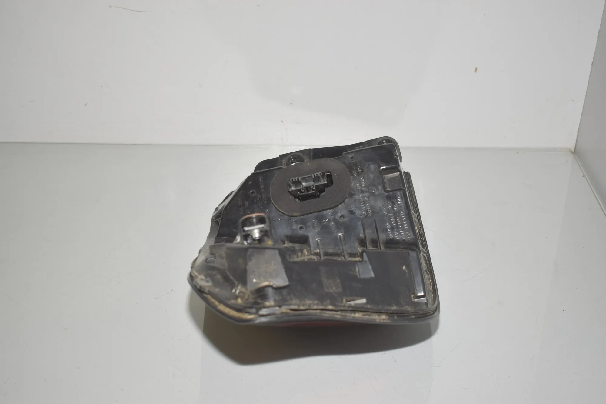 Rear Right Tail Light – OEM 9463048 · BMW X3 (G01, F97) (2017 - -) xDrive 30 e Plug-in-Hybrid 2022 – 6