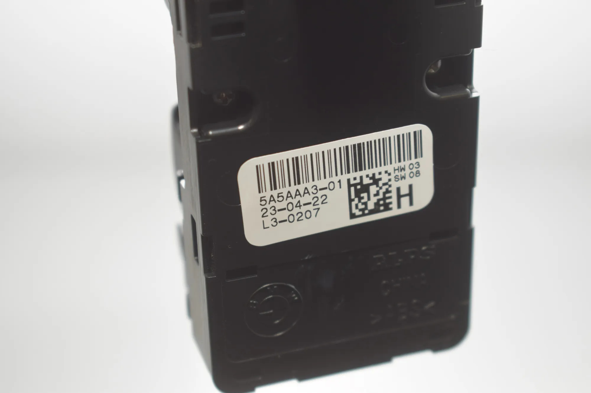 Front Left Door Window Switch – OEM 5A5AAA3 · BMW X3 (G01, F97) (2017 - -) xDrive 30 e Plug-in-Hybrid 2022 – 6