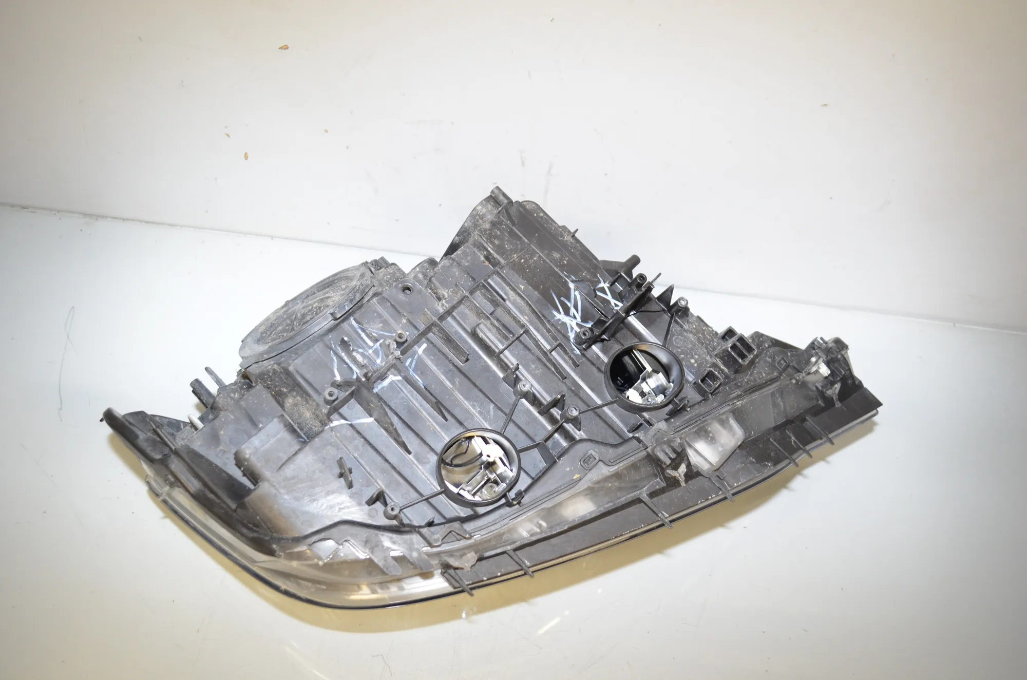 Front Left Headlight – OEM 7259525 · BMW 3 (F30, F80) 318 d 2013 – 5